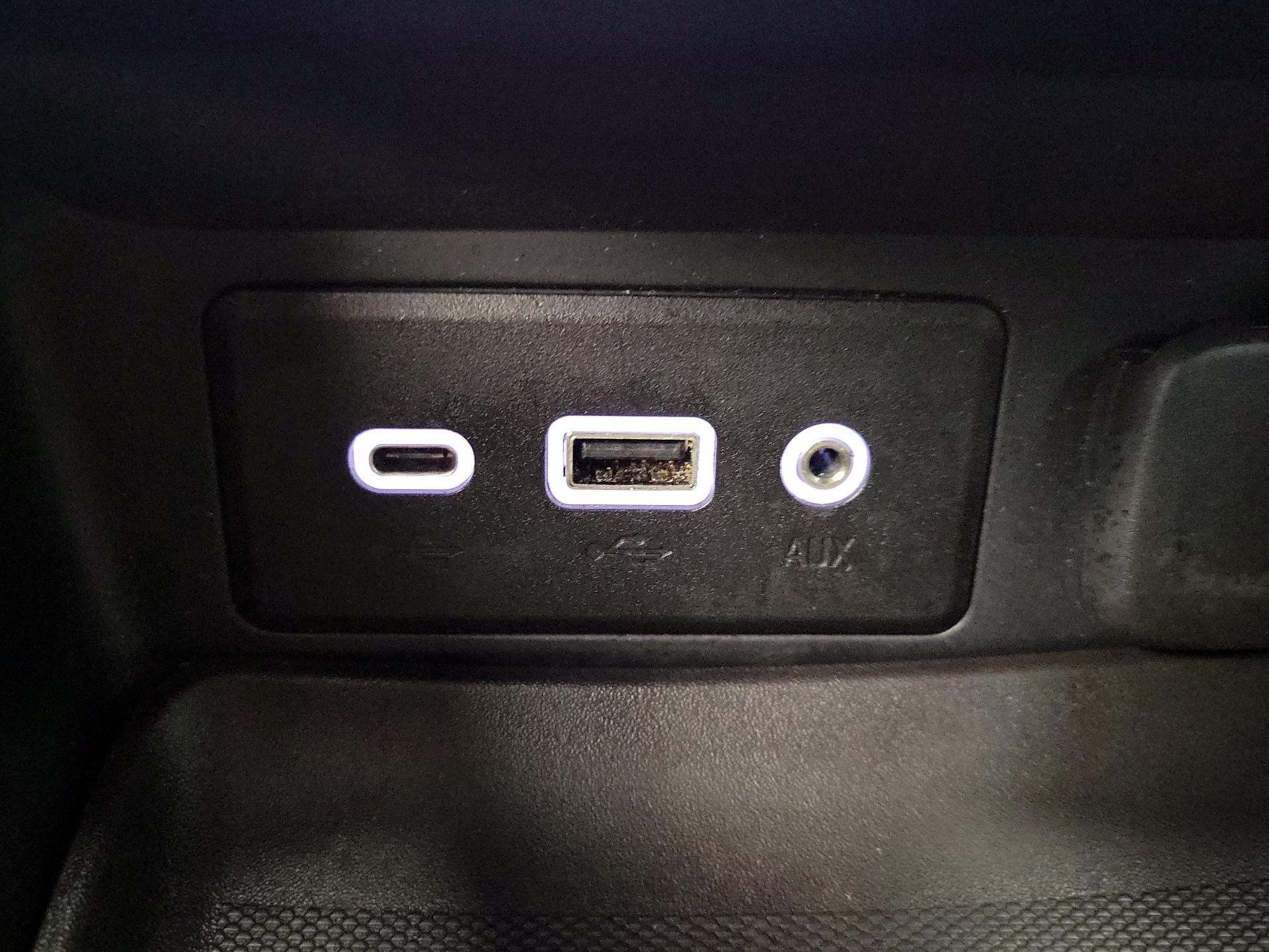 Thumbnail: 2020 GMC Terrain - 17