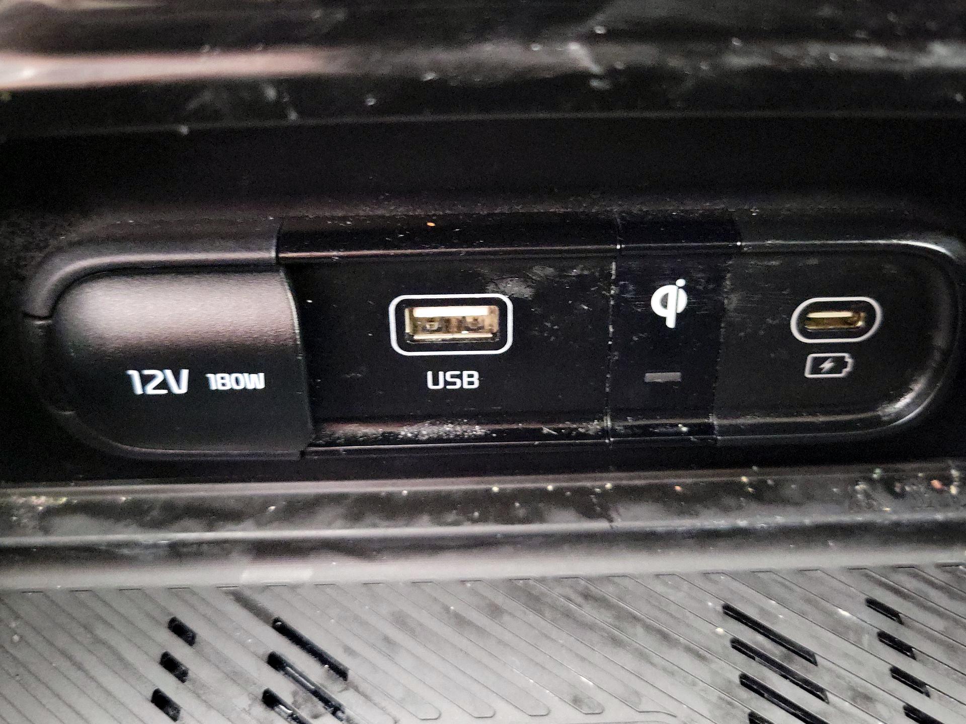 Thumbnail: 2023 Kia Sportage - 19