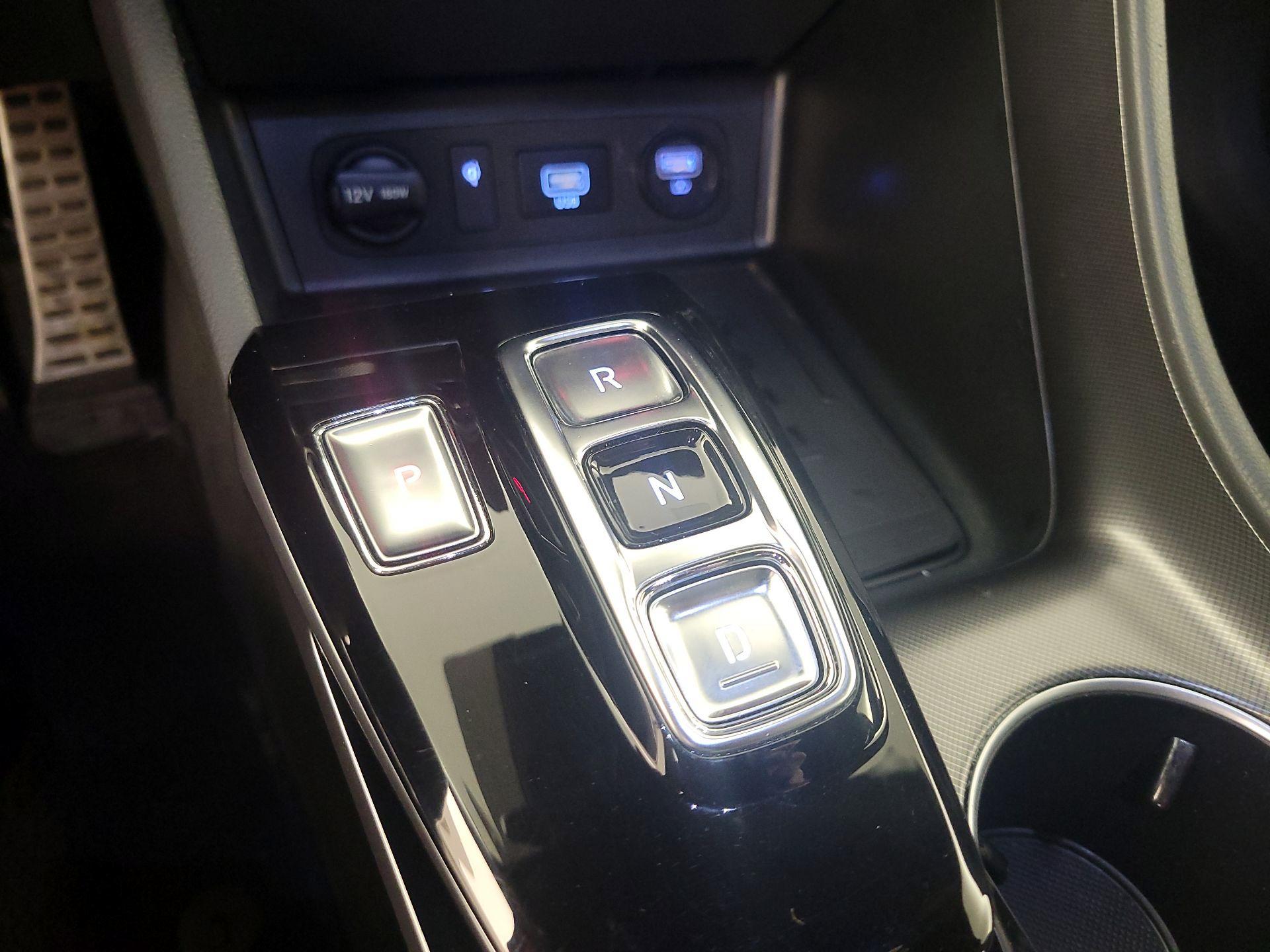 Thumbnail: 2023 Hyundai Sonata - 18