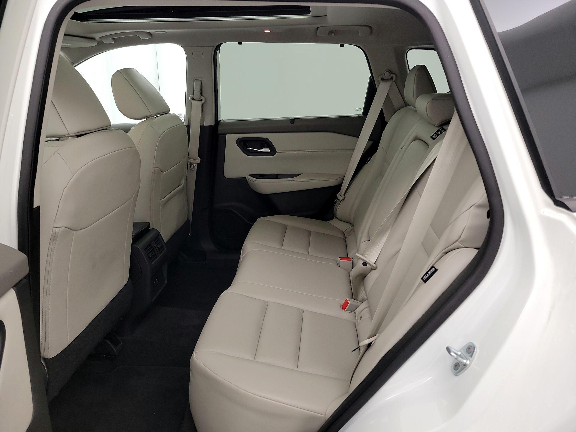 Thumbnail: 2023 Nissan Rogue - 20