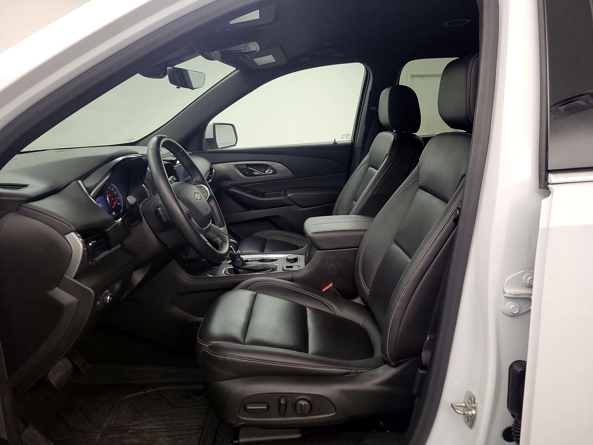 Thumbnail: 2023 Chevrolet Traverse - 11