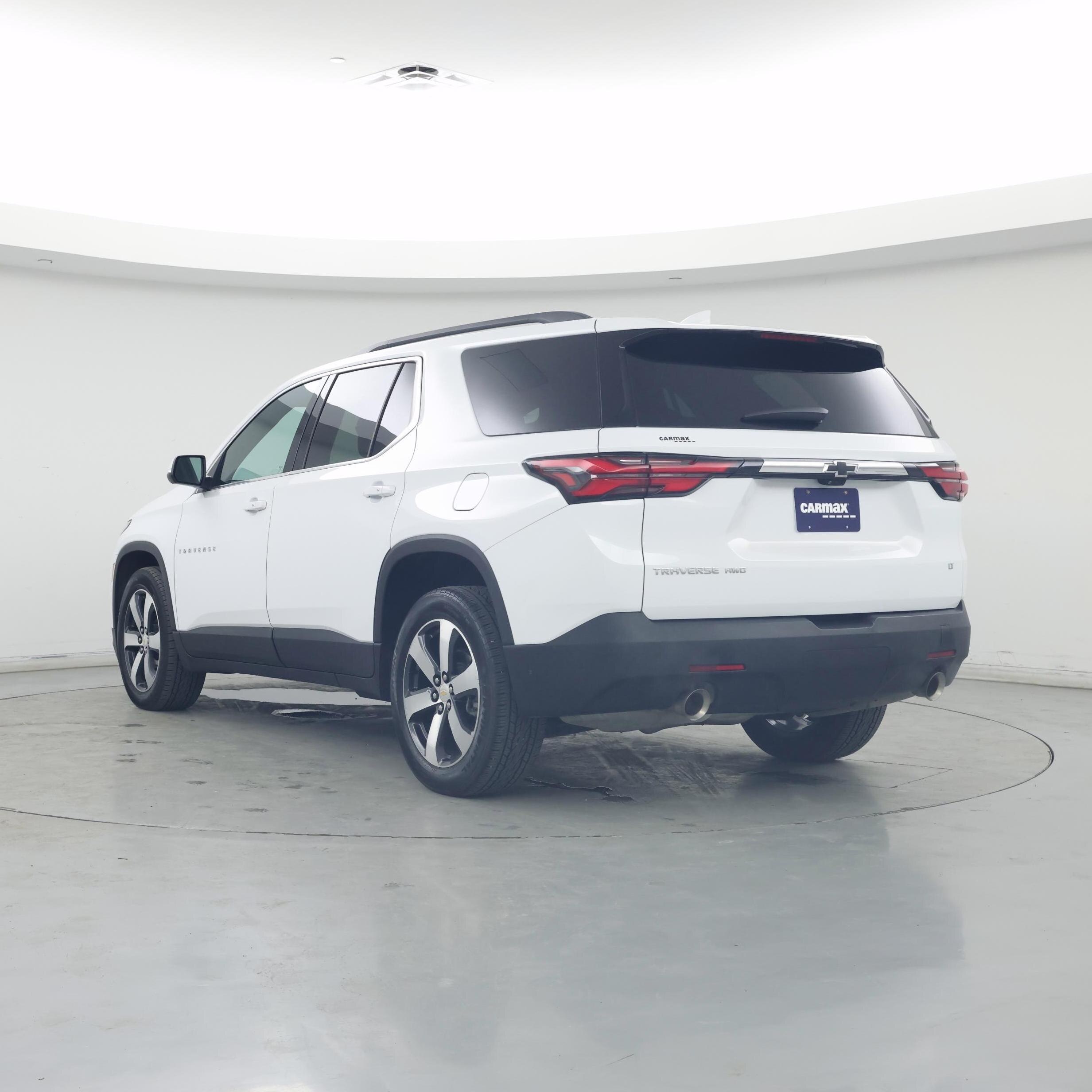 Thumbnail: 2023 Chevrolet Traverse - 2