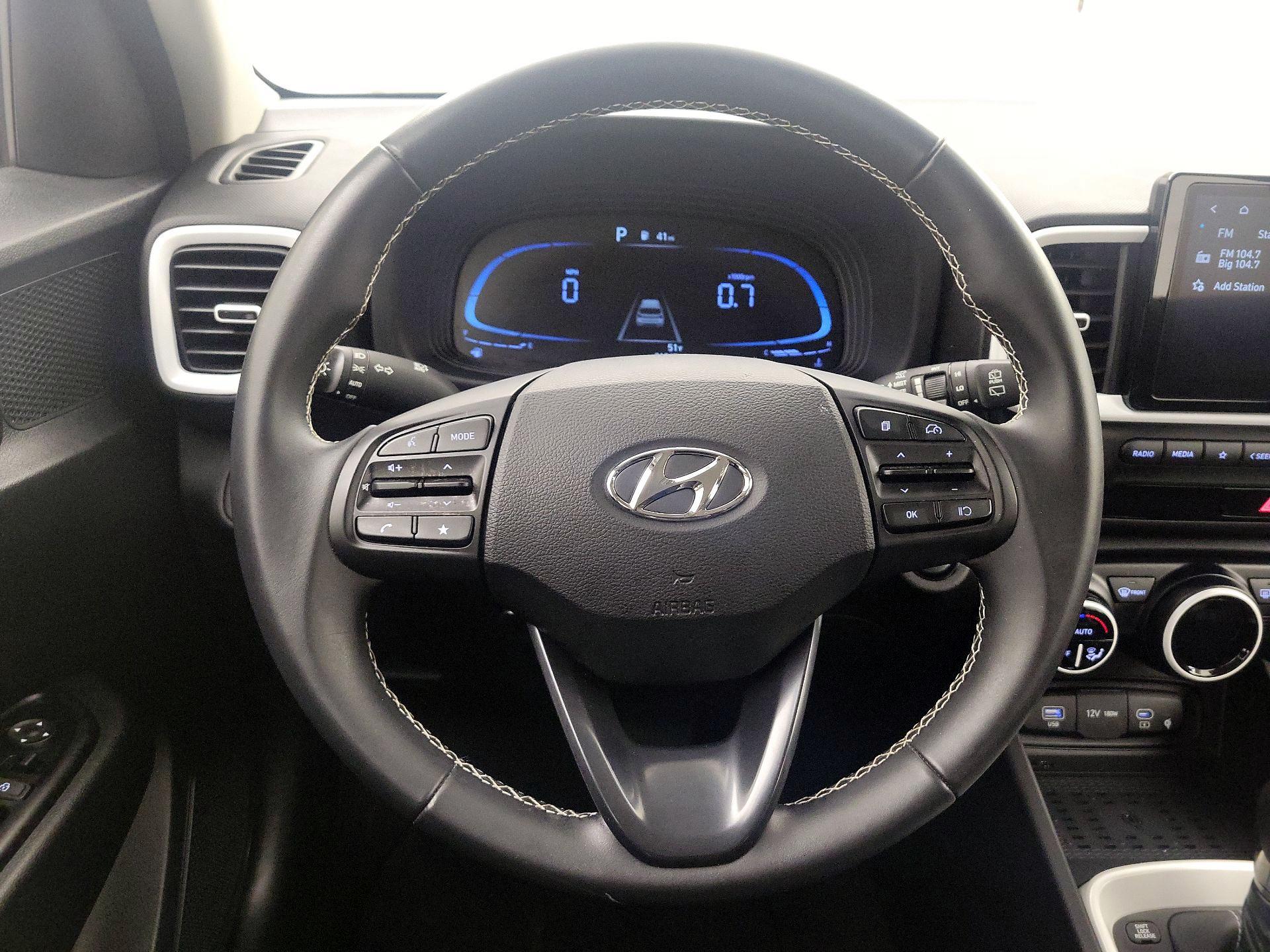 Thumbnail: 2023 Hyundai Venue - 10