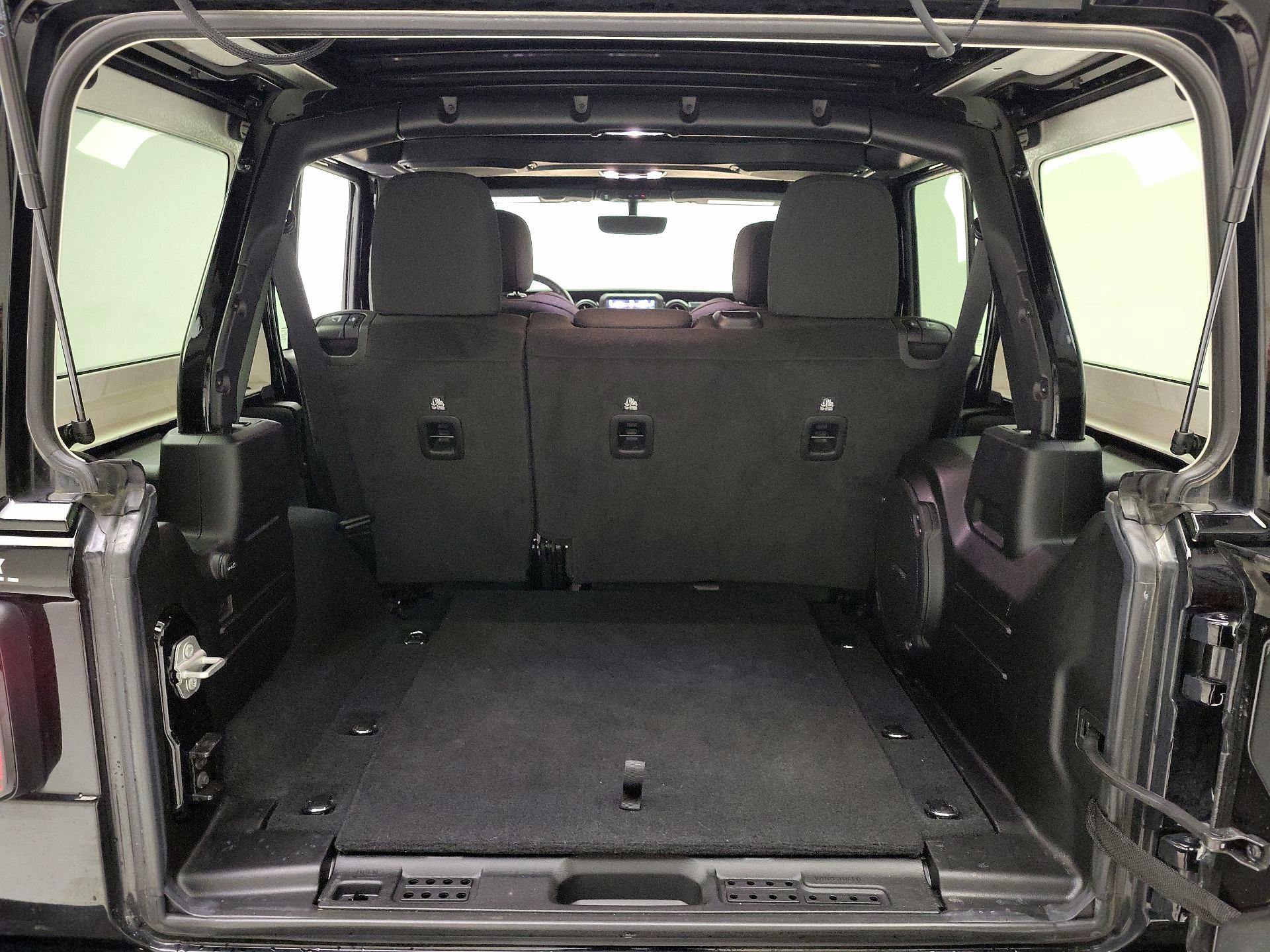 Thumbnail: 2023 Jeep Wrangler - 19