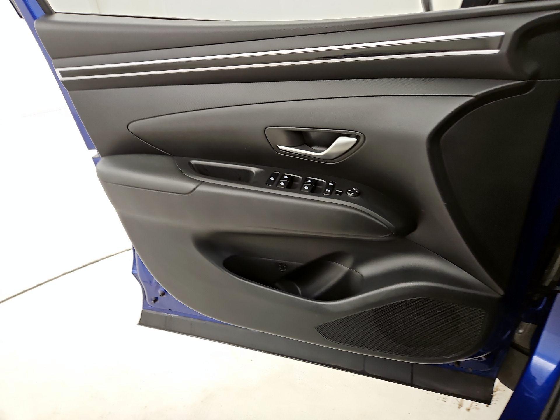 Thumbnail: 2023 Hyundai Tucson - 12