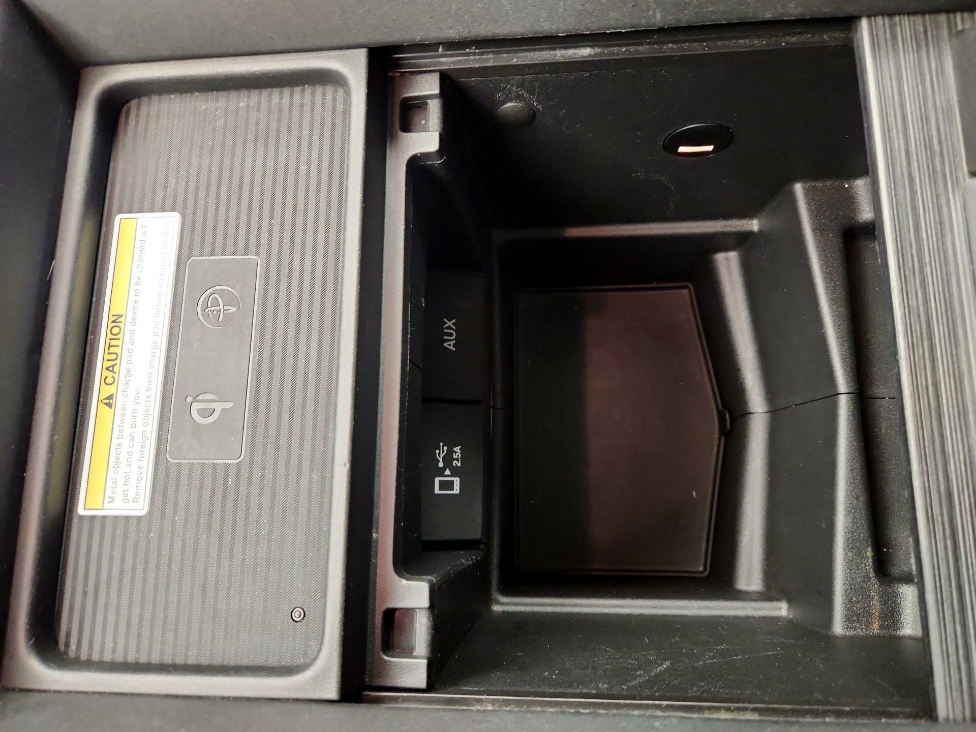 Thumbnail: 2018 Honda Odyssey - 19