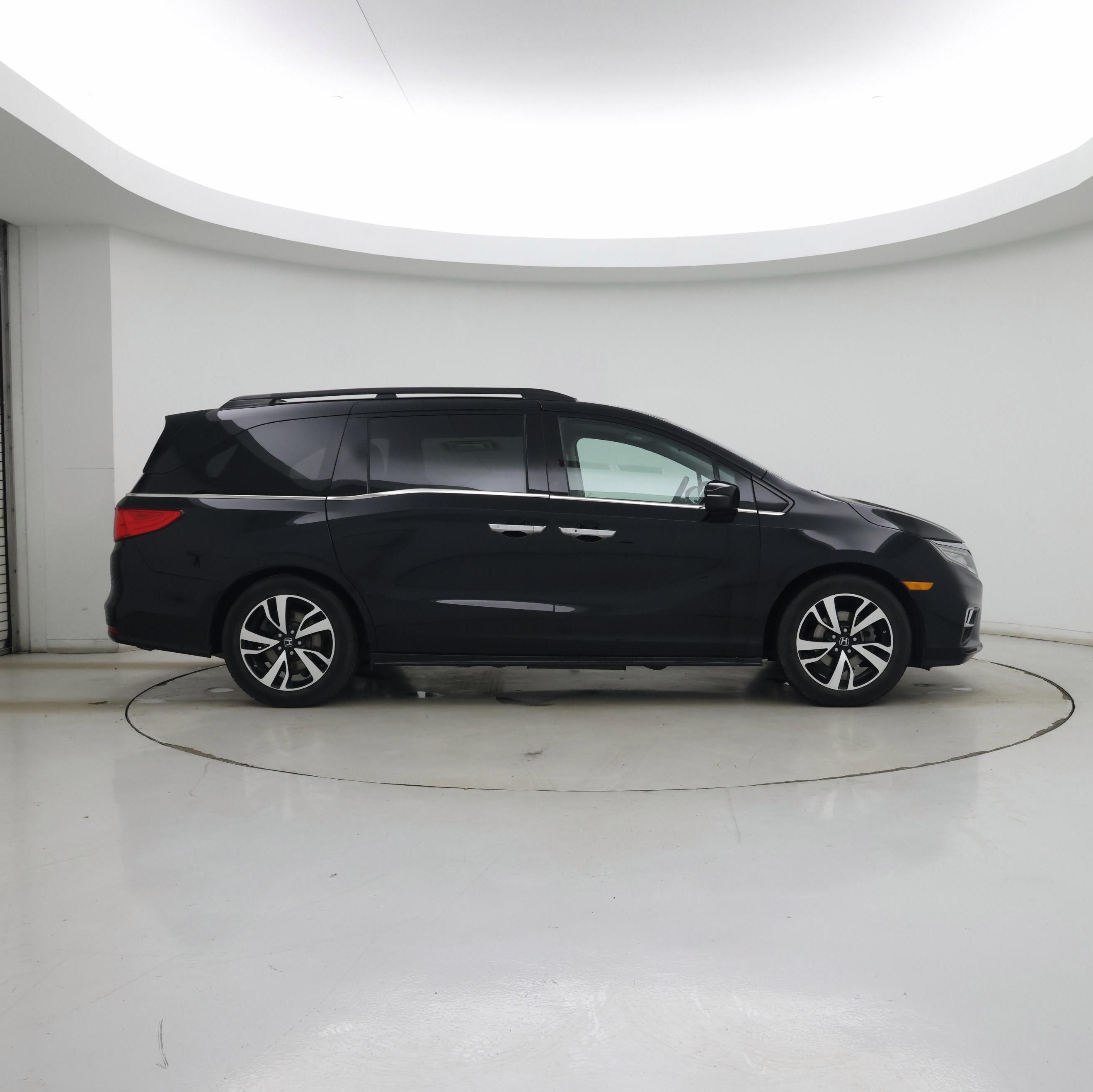 Thumbnail: 2018 Honda Odyssey - 7