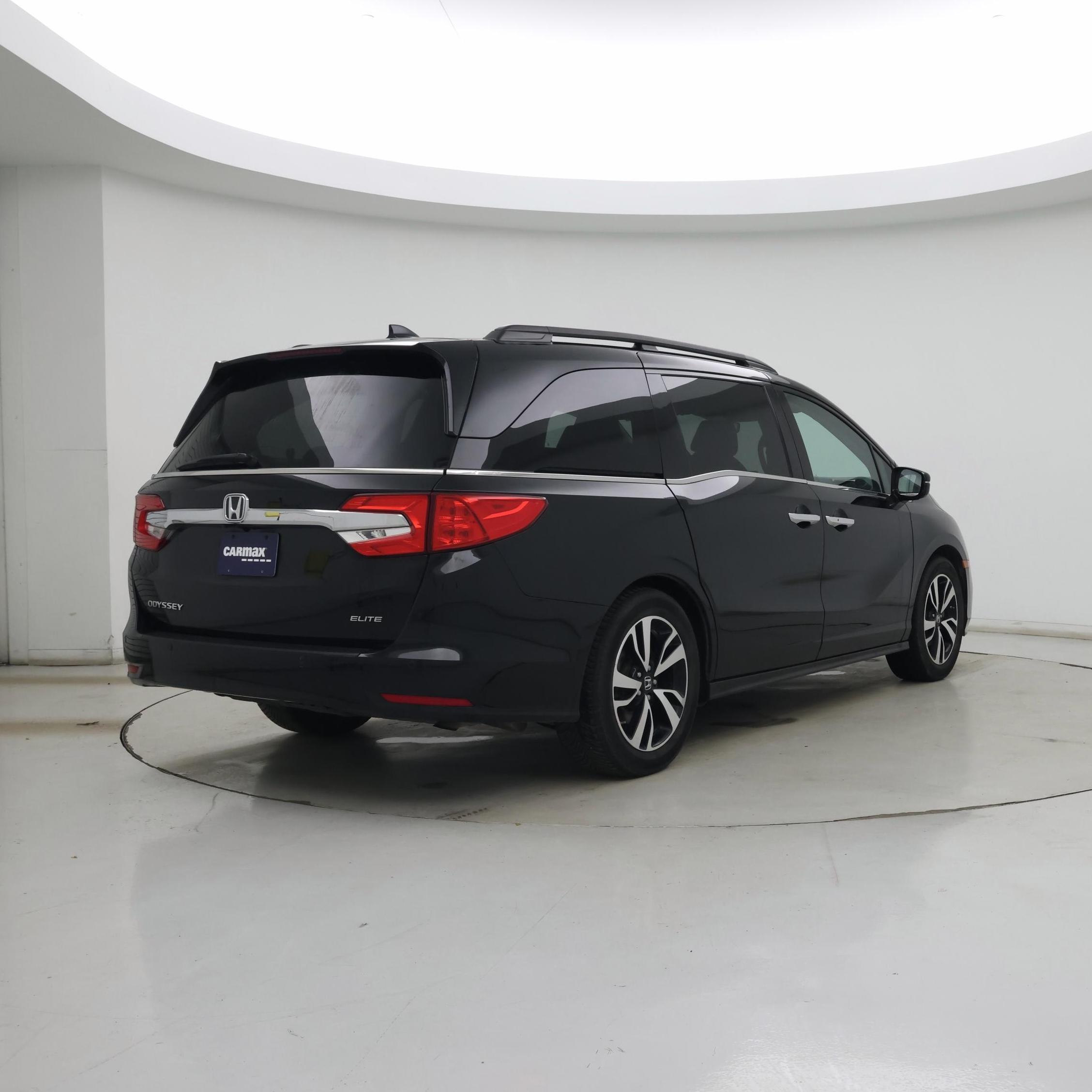 Thumbnail: 2018 Honda Odyssey - 8