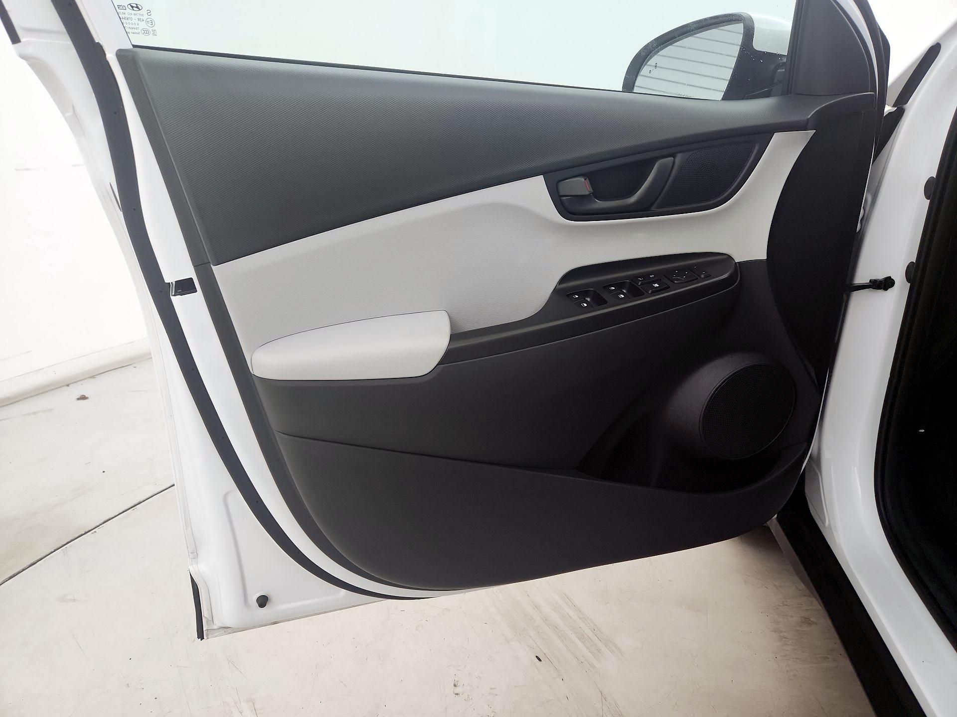 Thumbnail: 2023 Hyundai Kona - 12