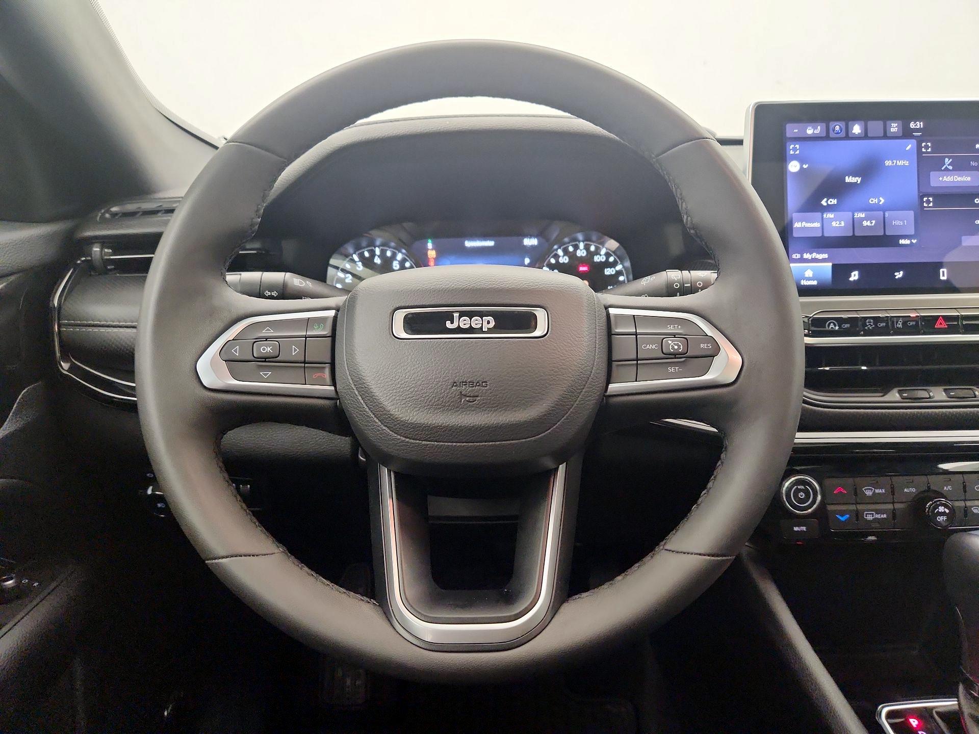 Thumbnail: 2023 Jeep Compass - 10