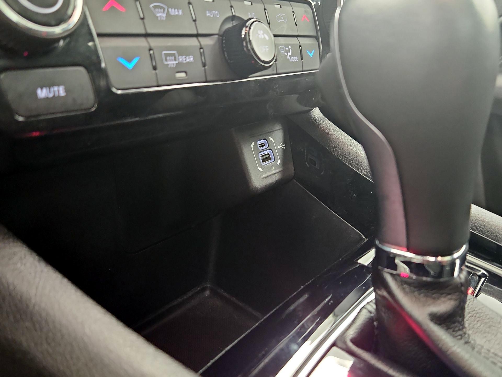 Thumbnail: 2023 Jeep Compass - 18