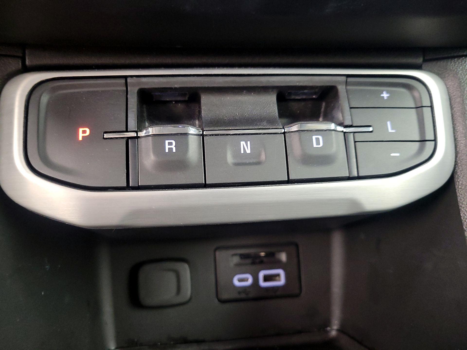 Thumbnail: 2023 GMC Acadia - 18