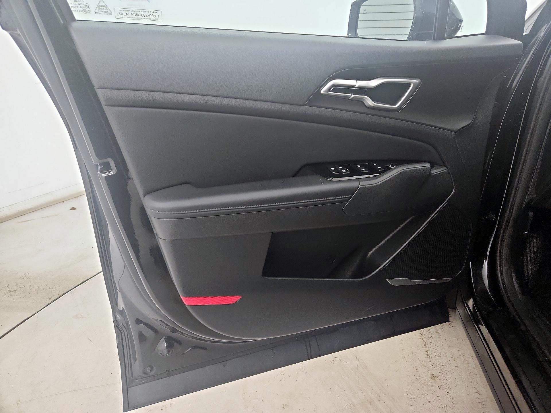 Thumbnail: 2024 Kia Sportage - 12