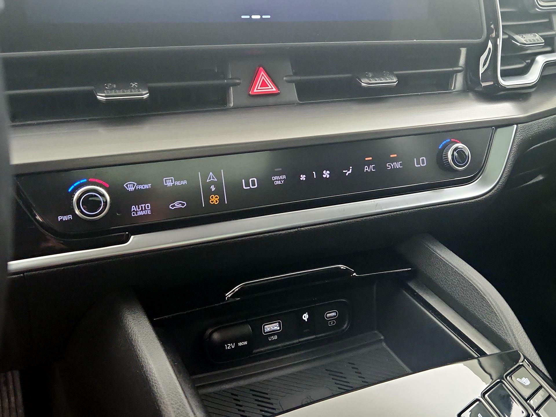 Thumbnail: 2024 Kia Sportage - 17