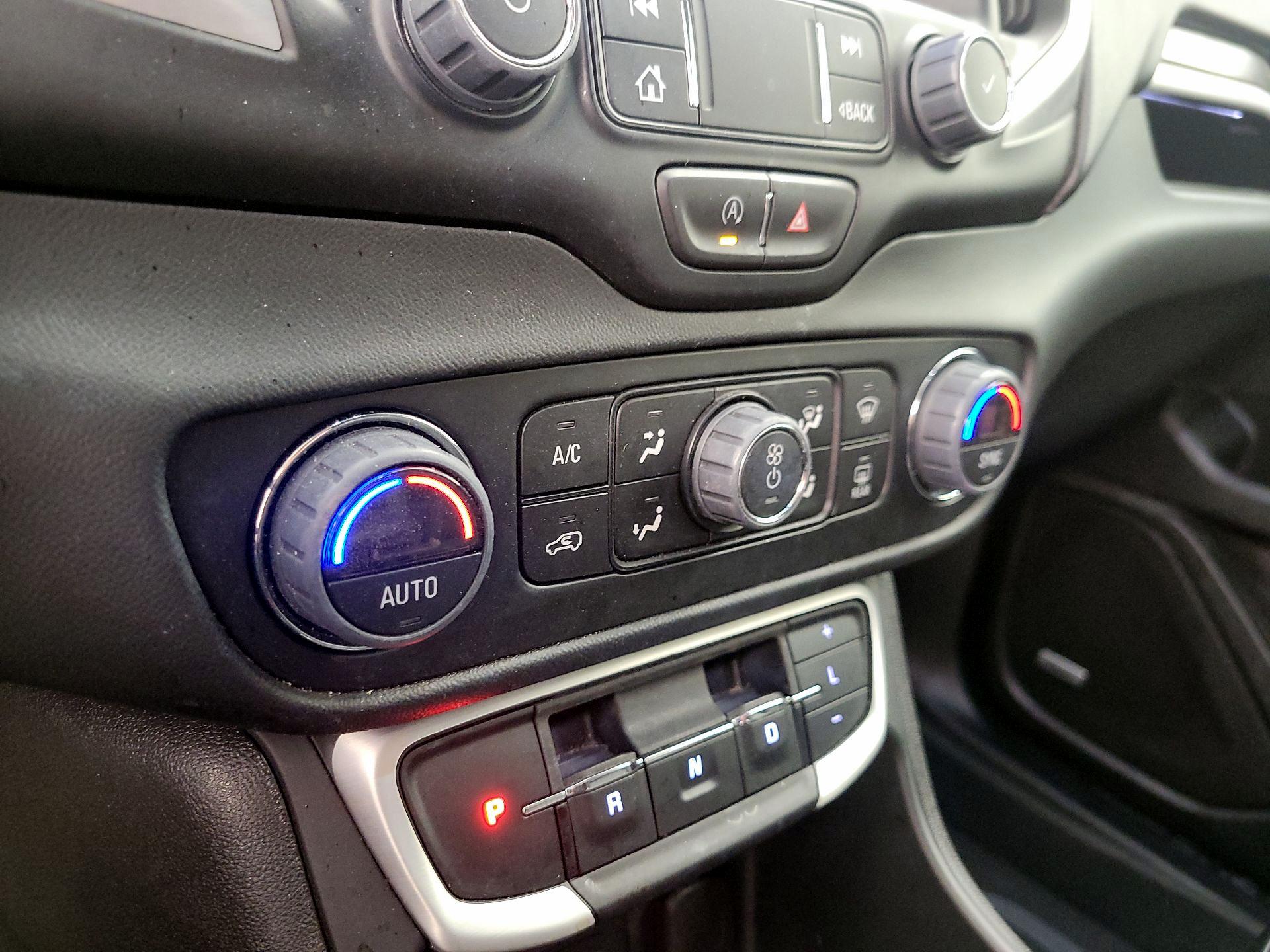 Thumbnail: 2022 GMC Terrain - 16