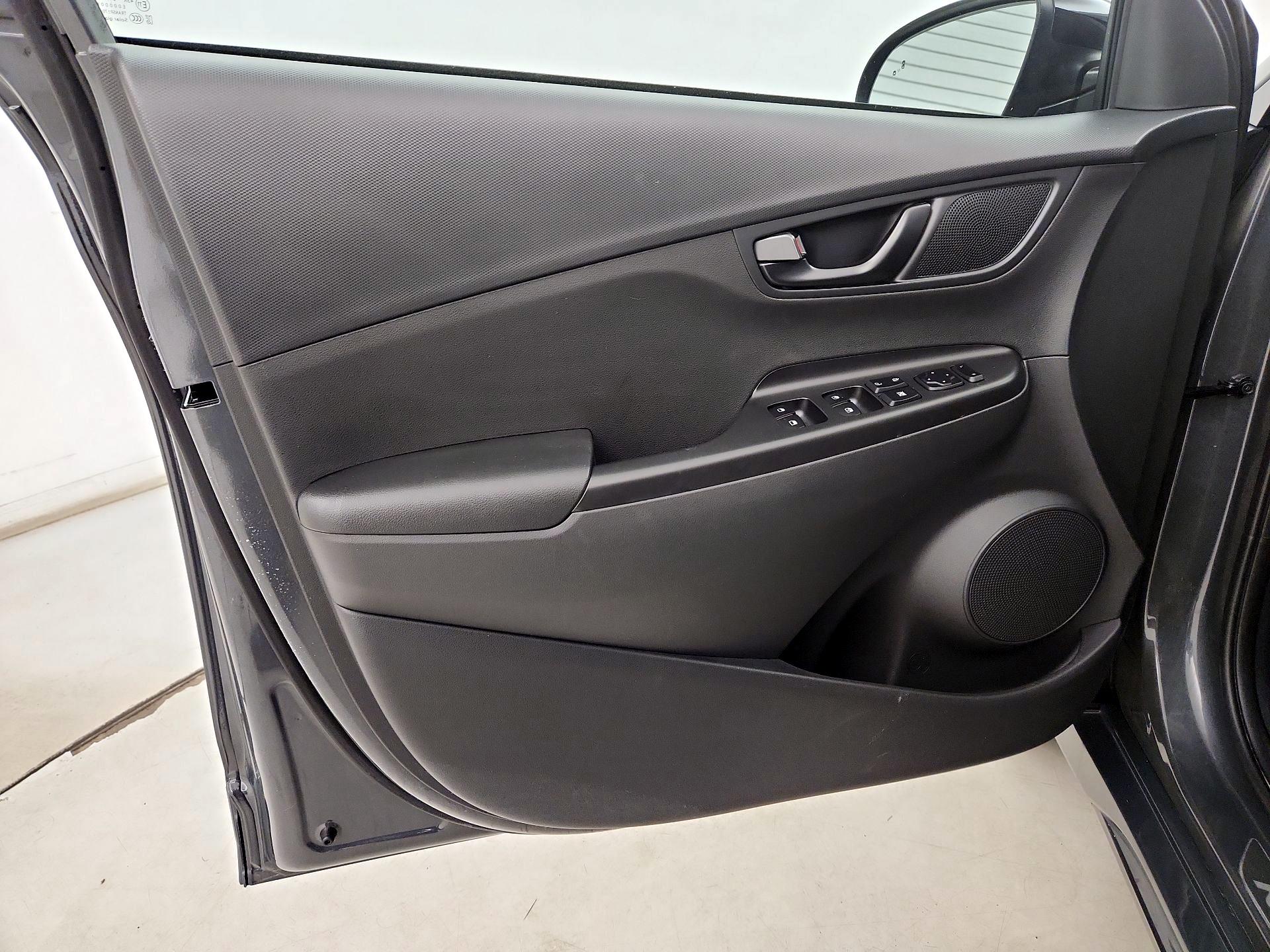 Thumbnail: 2023 Hyundai Kona - 12