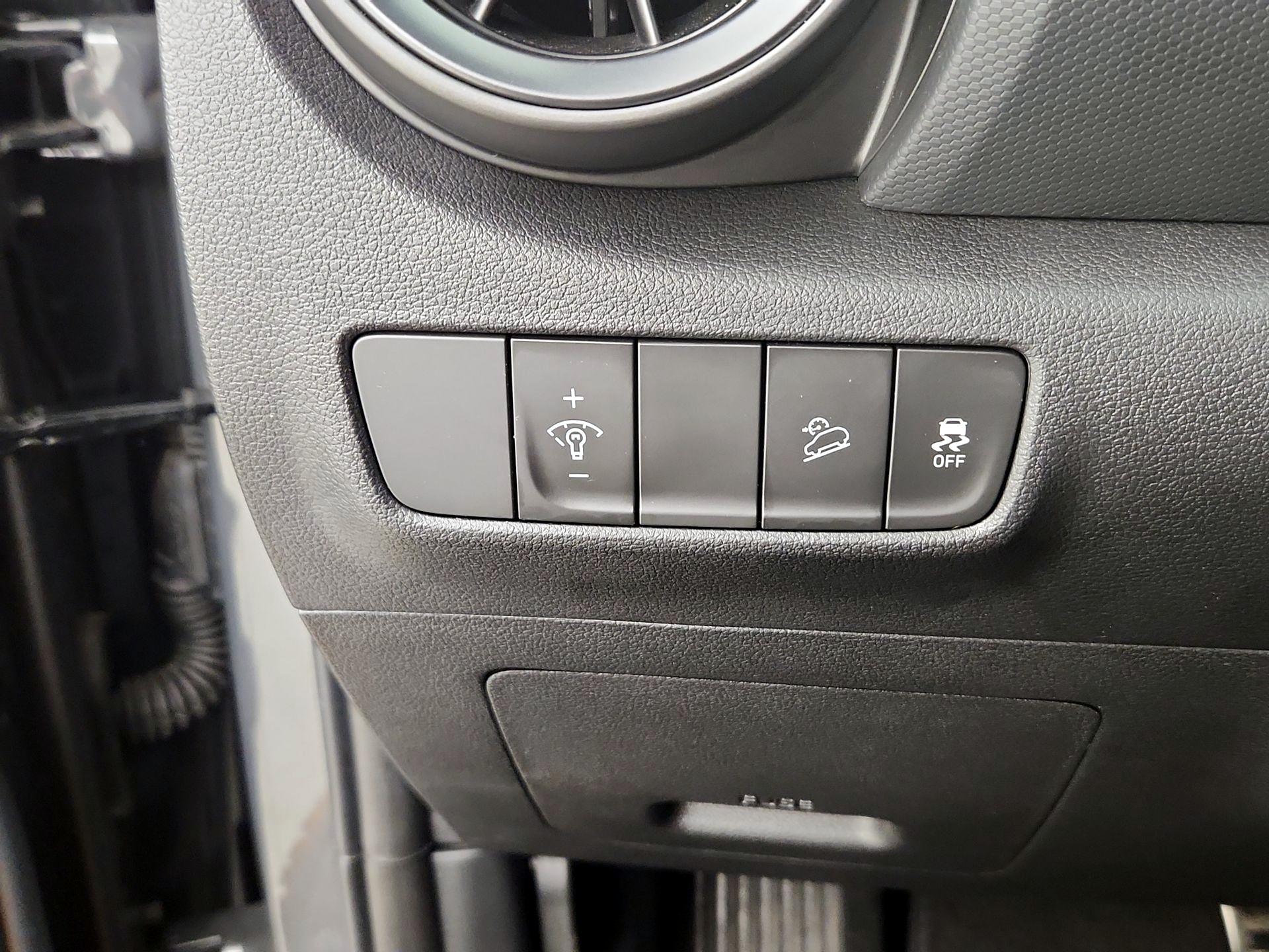 Thumbnail: 2023 Hyundai Kona - 13