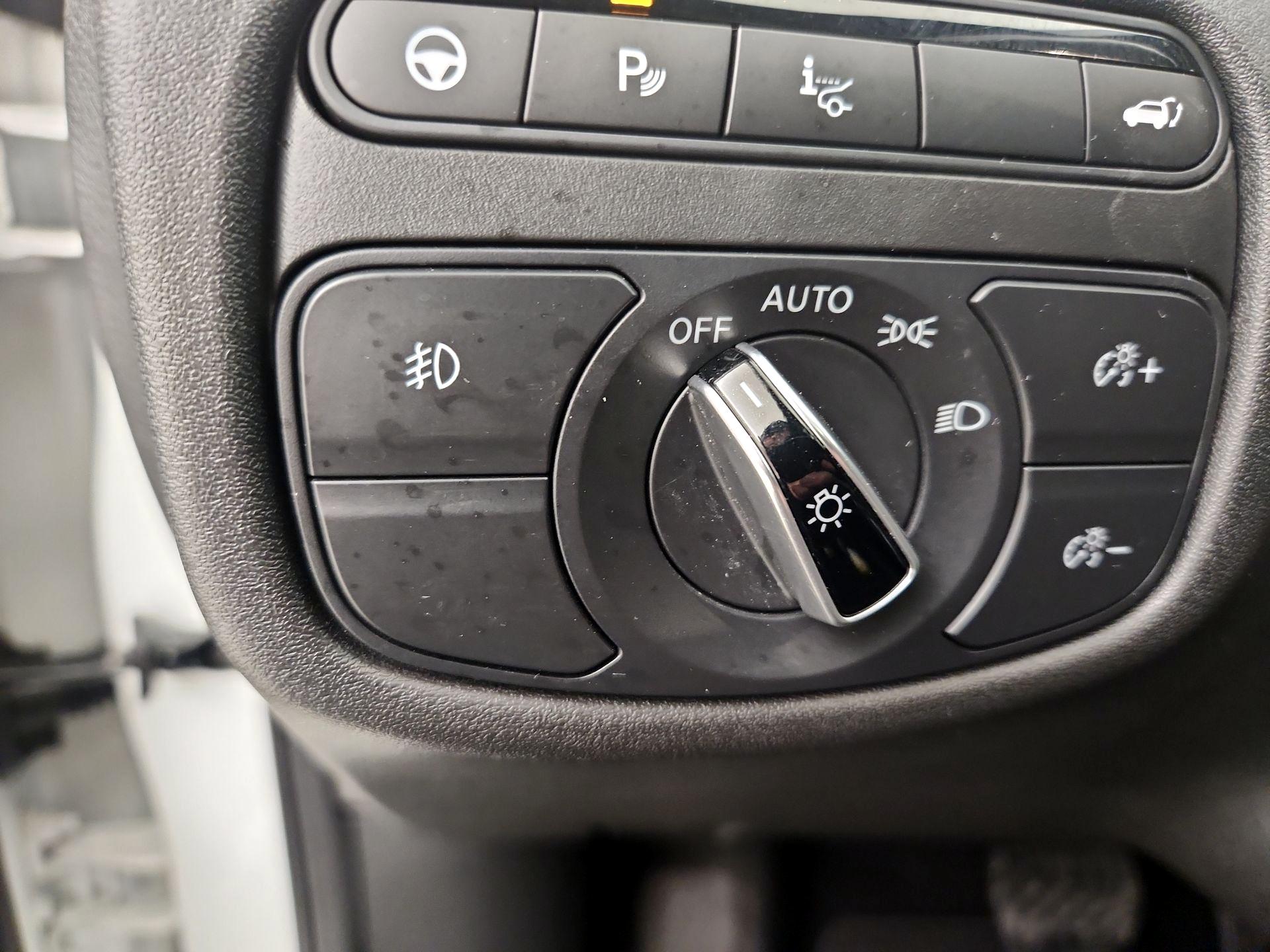 Thumbnail: 2022 INFINITI QX55 - 13