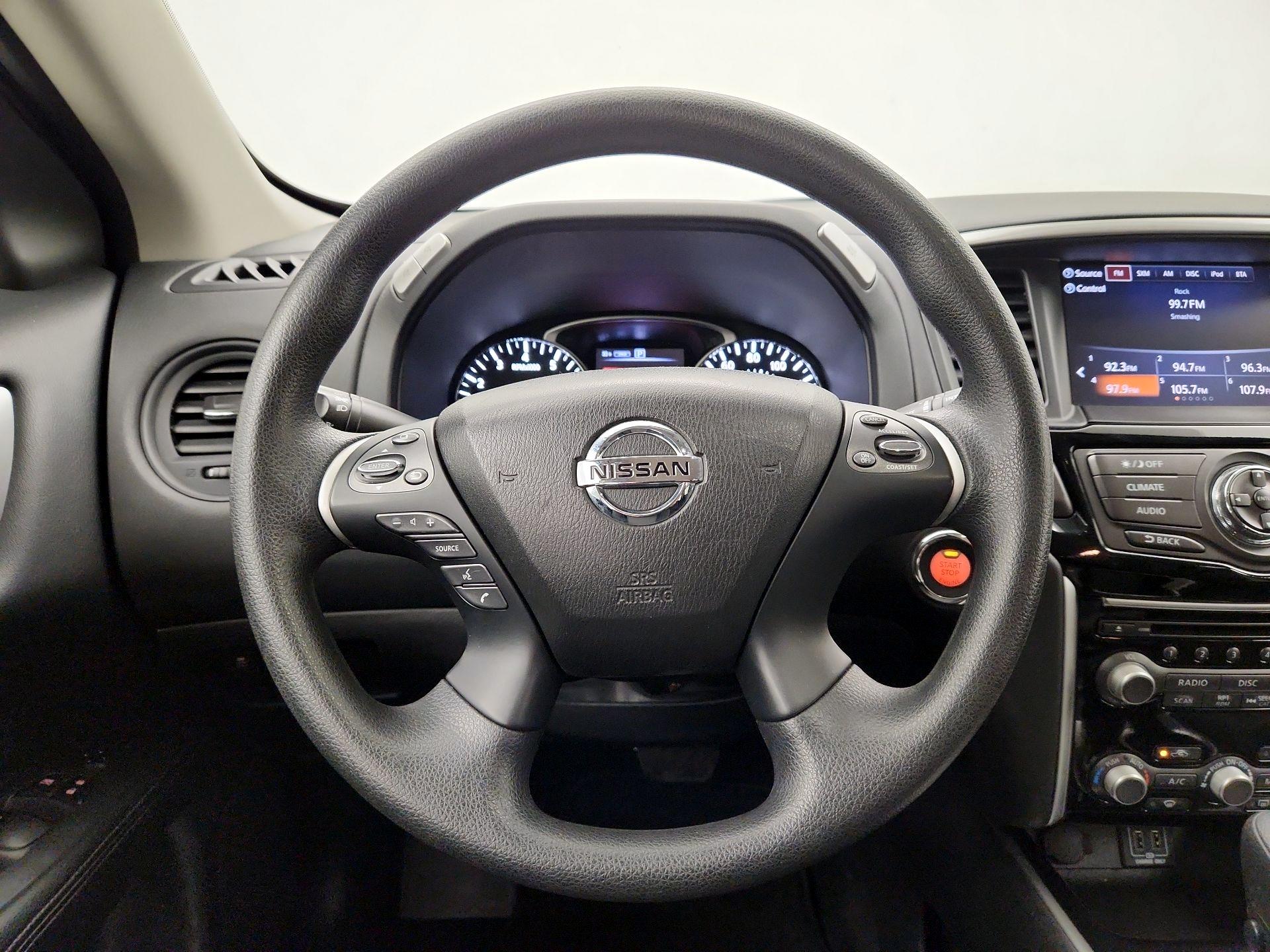 Thumbnail: 2018 Nissan Pathfinder - 10