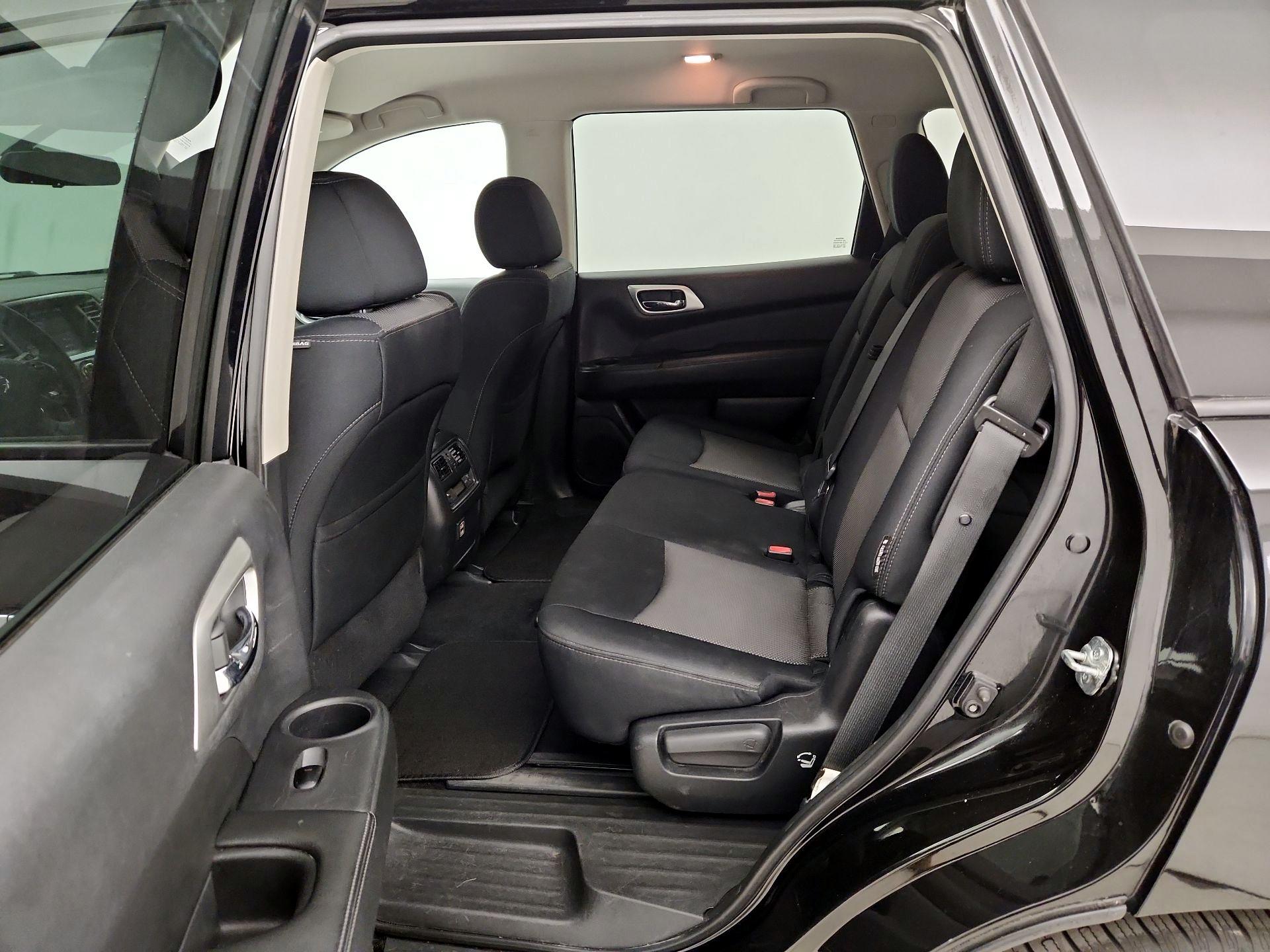 Thumbnail: 2018 Nissan Pathfinder - 19