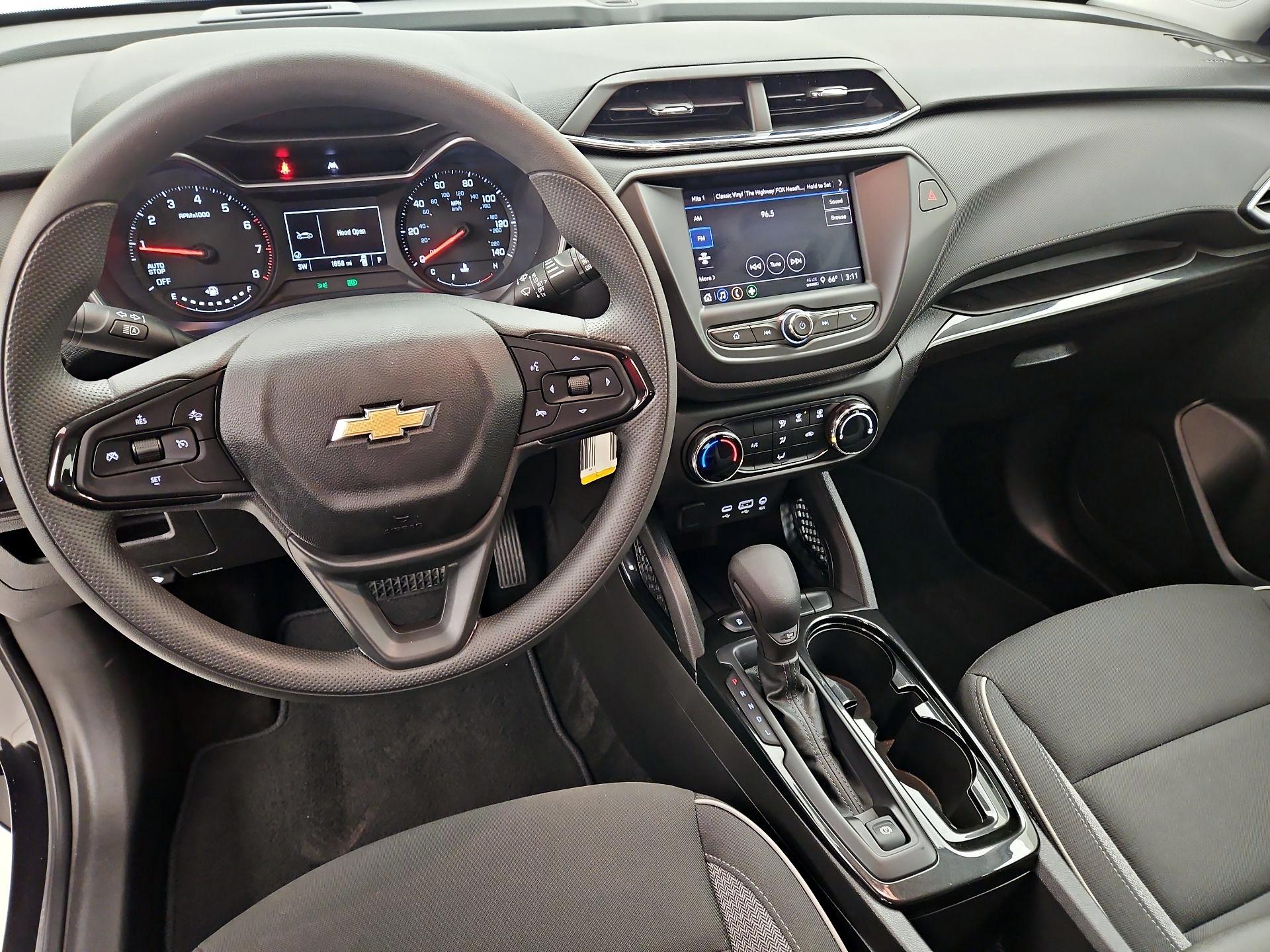 Thumbnail: 2023 Chevrolet TrailBlazer - 9