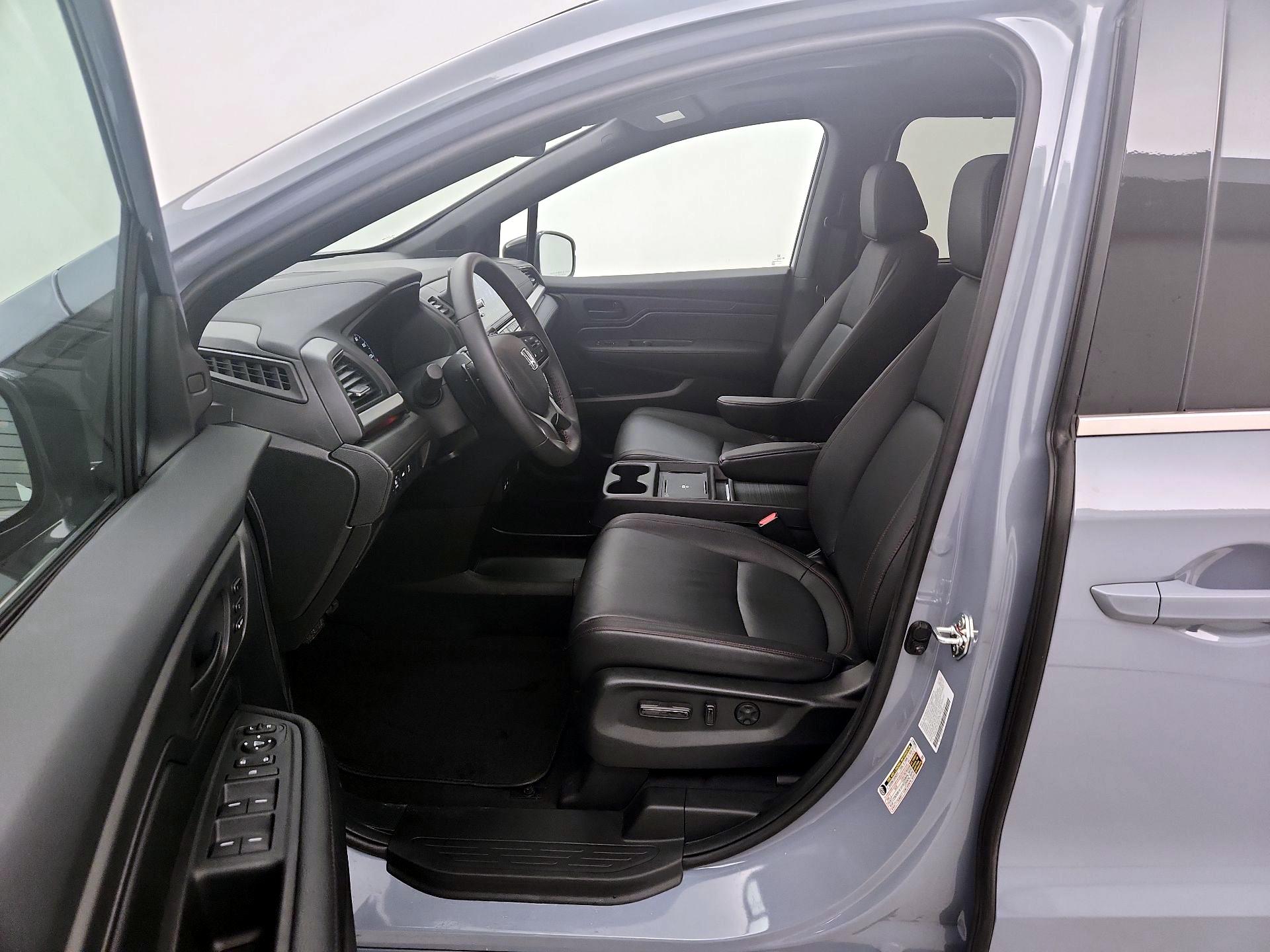 Thumbnail: 2025 Honda Odyssey - 11