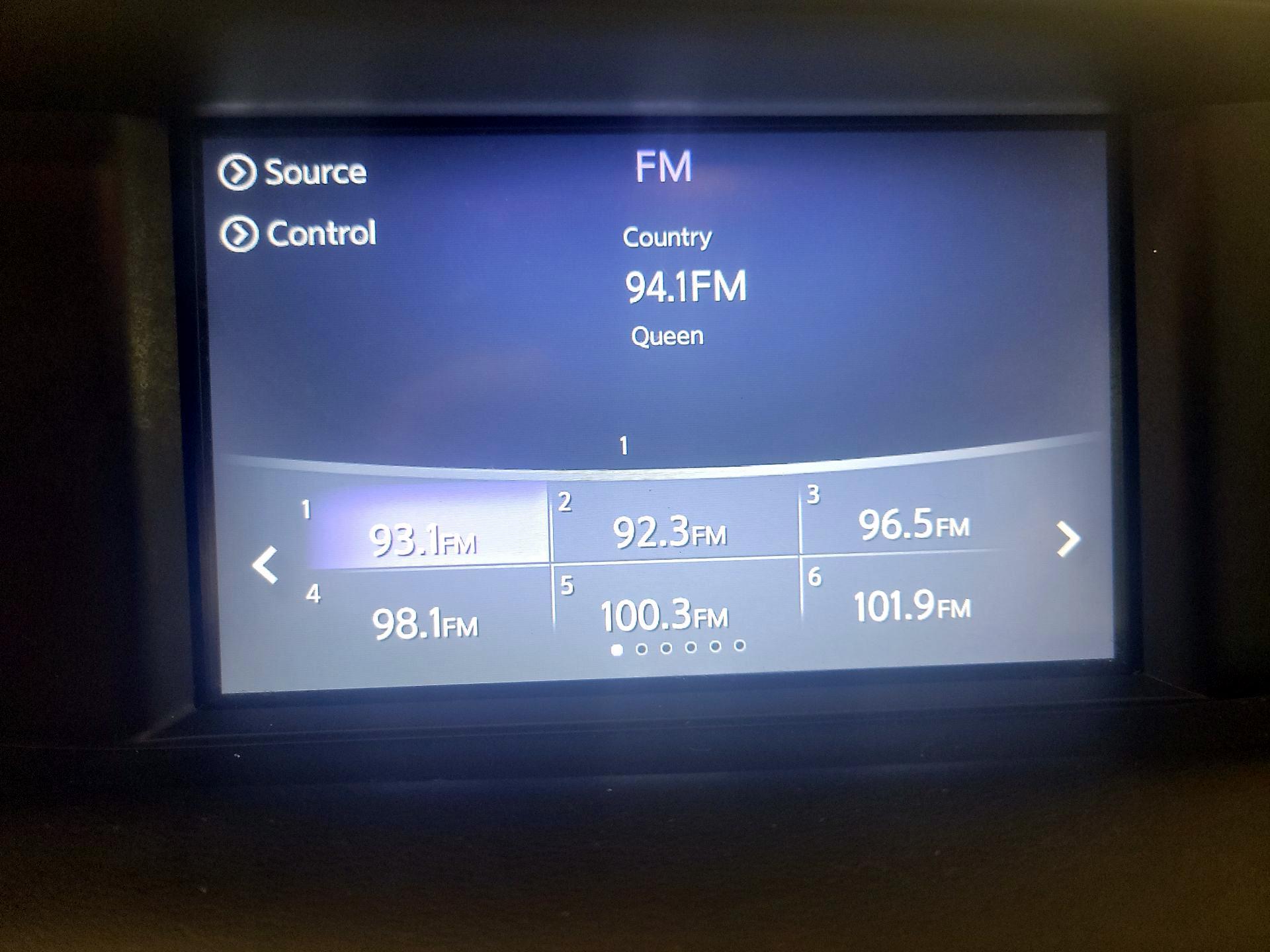 Thumbnail: 2018 INFINITI QX30 - 15