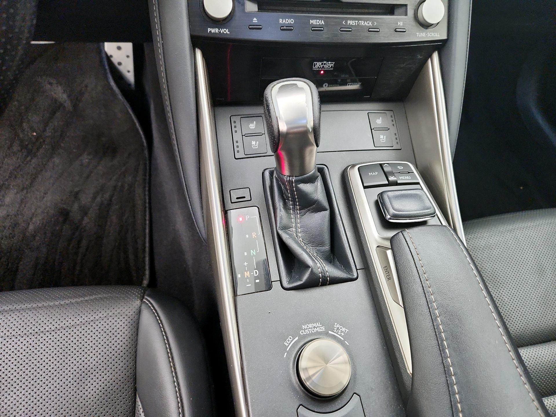 Thumbnail: 2017 Lexus IS - 18