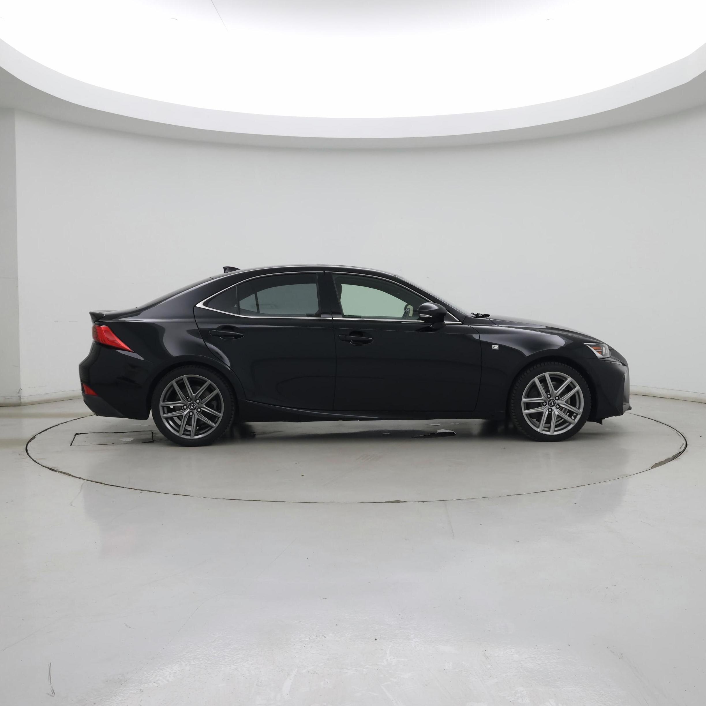 Thumbnail: 2017 Lexus IS - 7