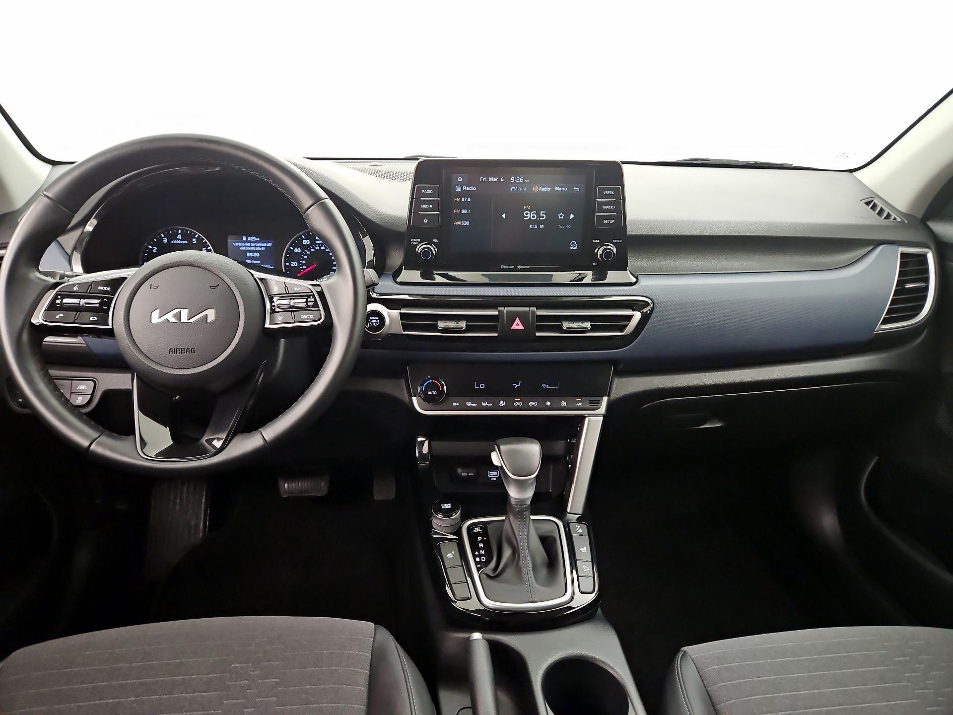 Thumbnail: 2023 Kia Seltos - 9