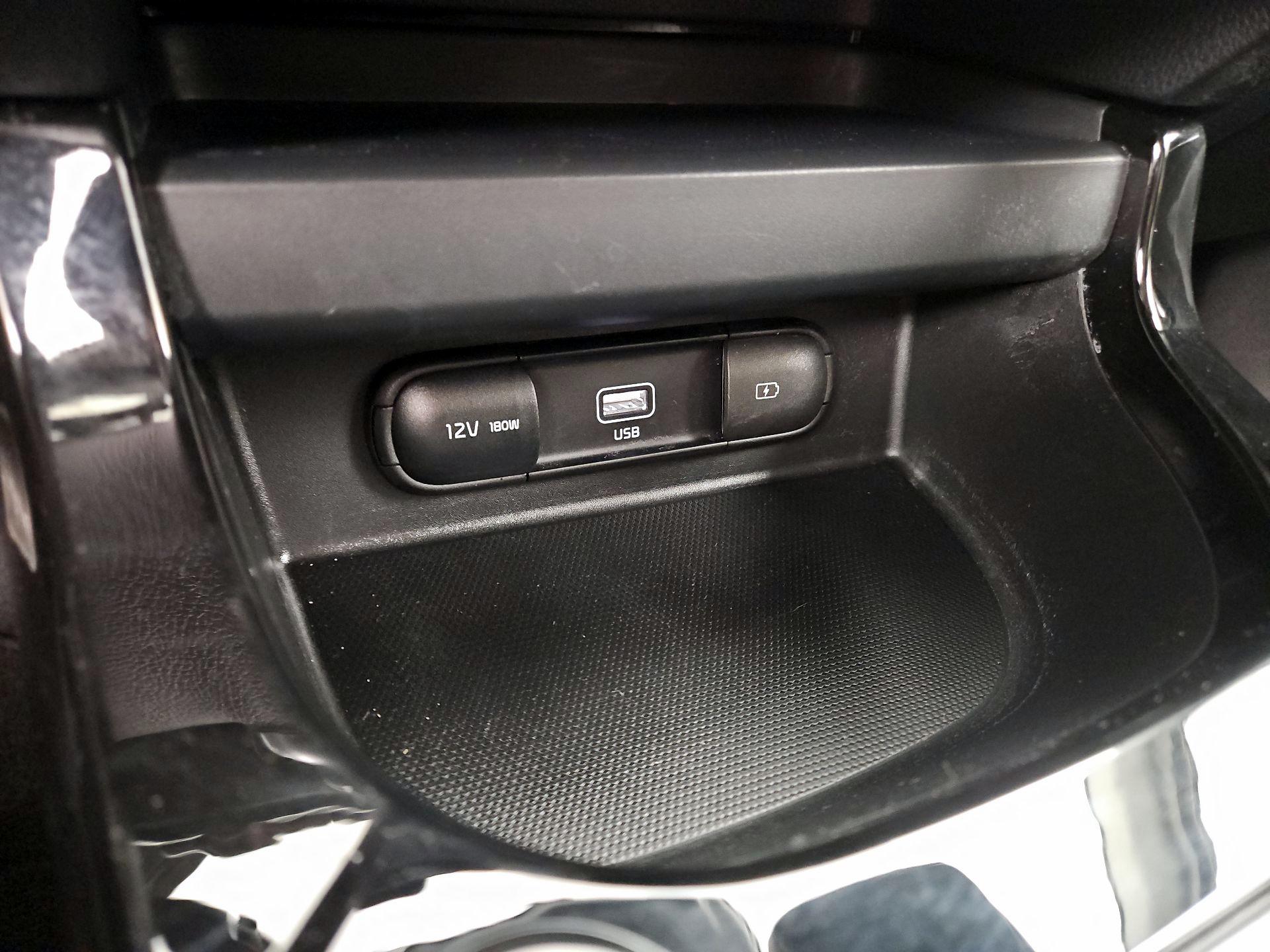 Thumbnail: 2023 Kia Seltos - 18