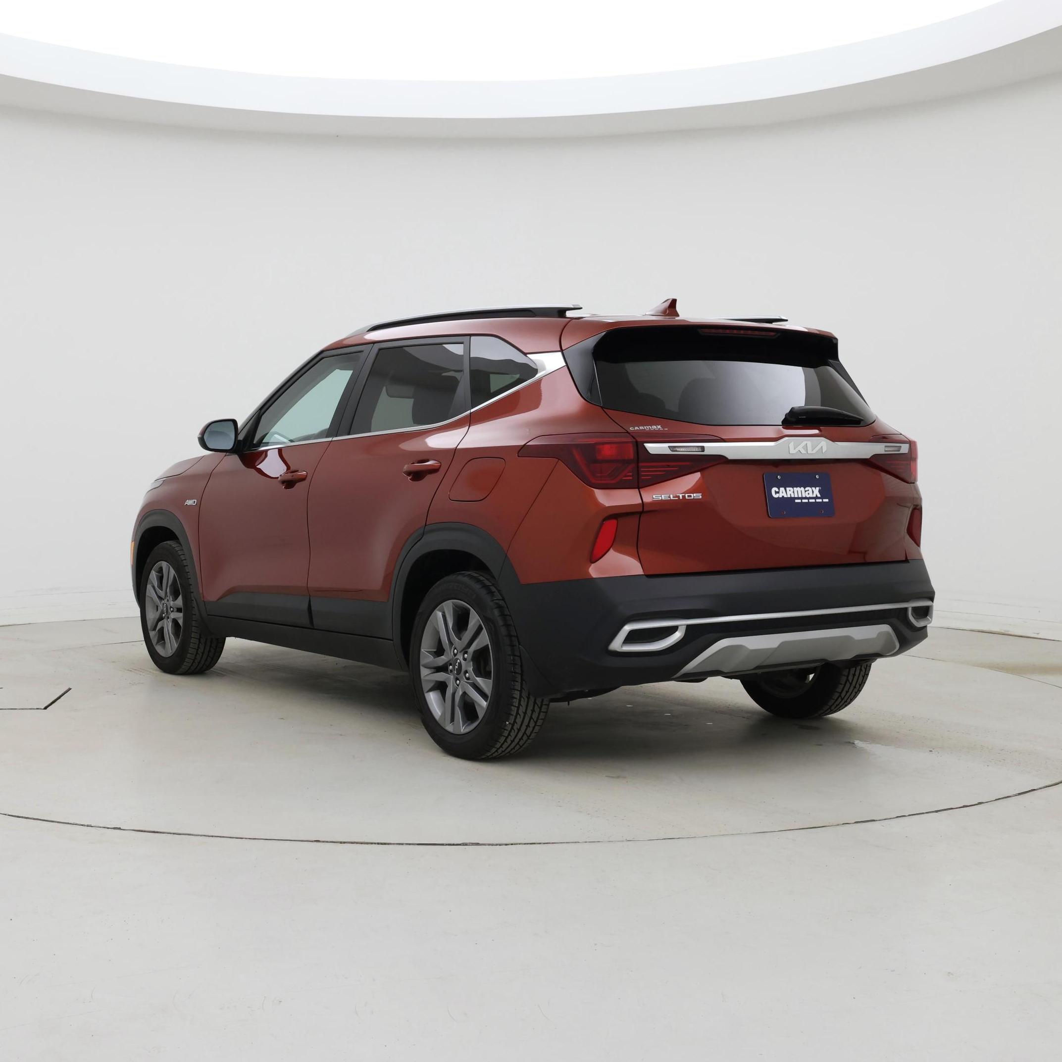 Thumbnail: 2023 Kia Seltos - 2