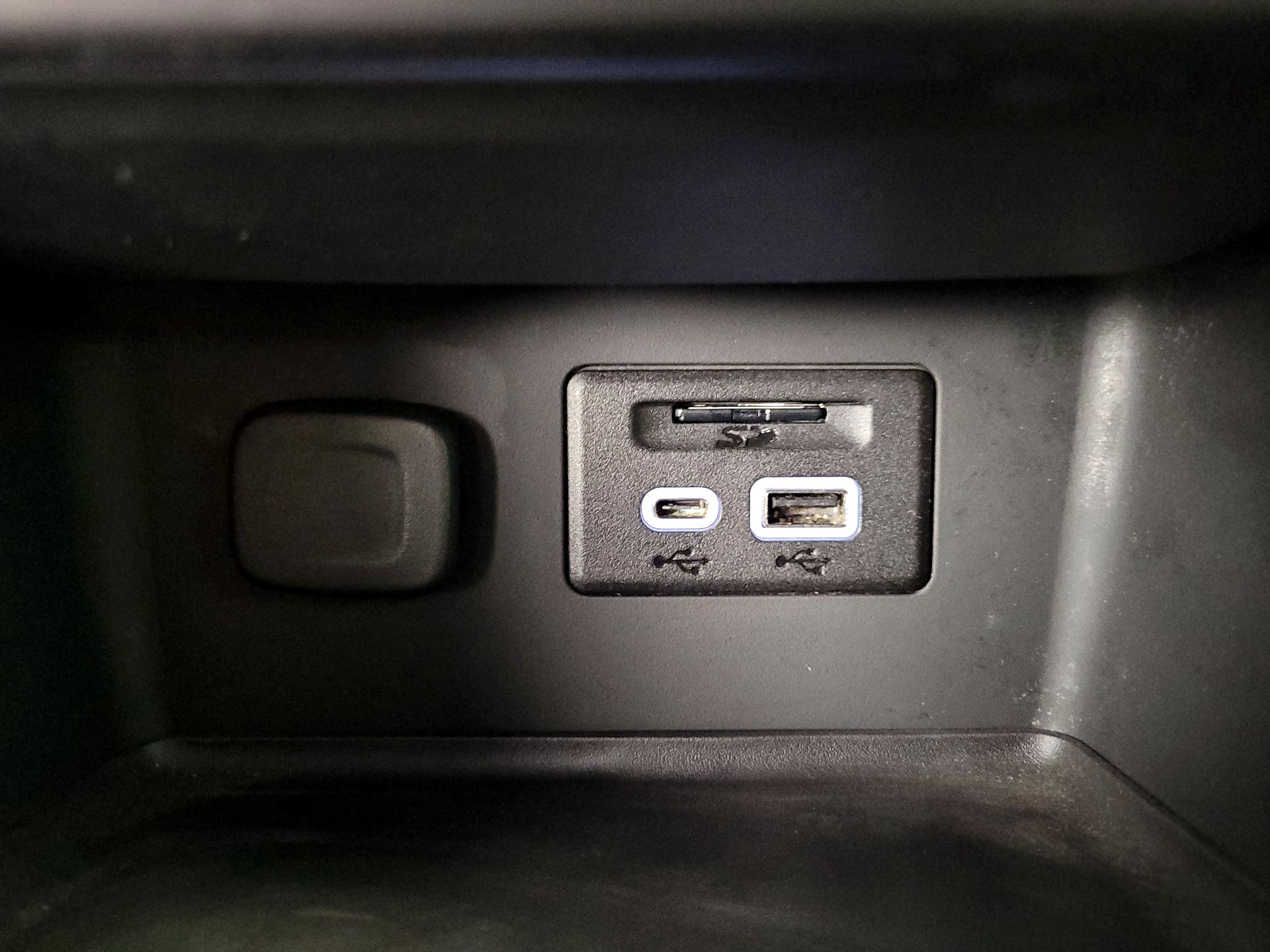 Thumbnail: 2023 GMC Acadia - 19