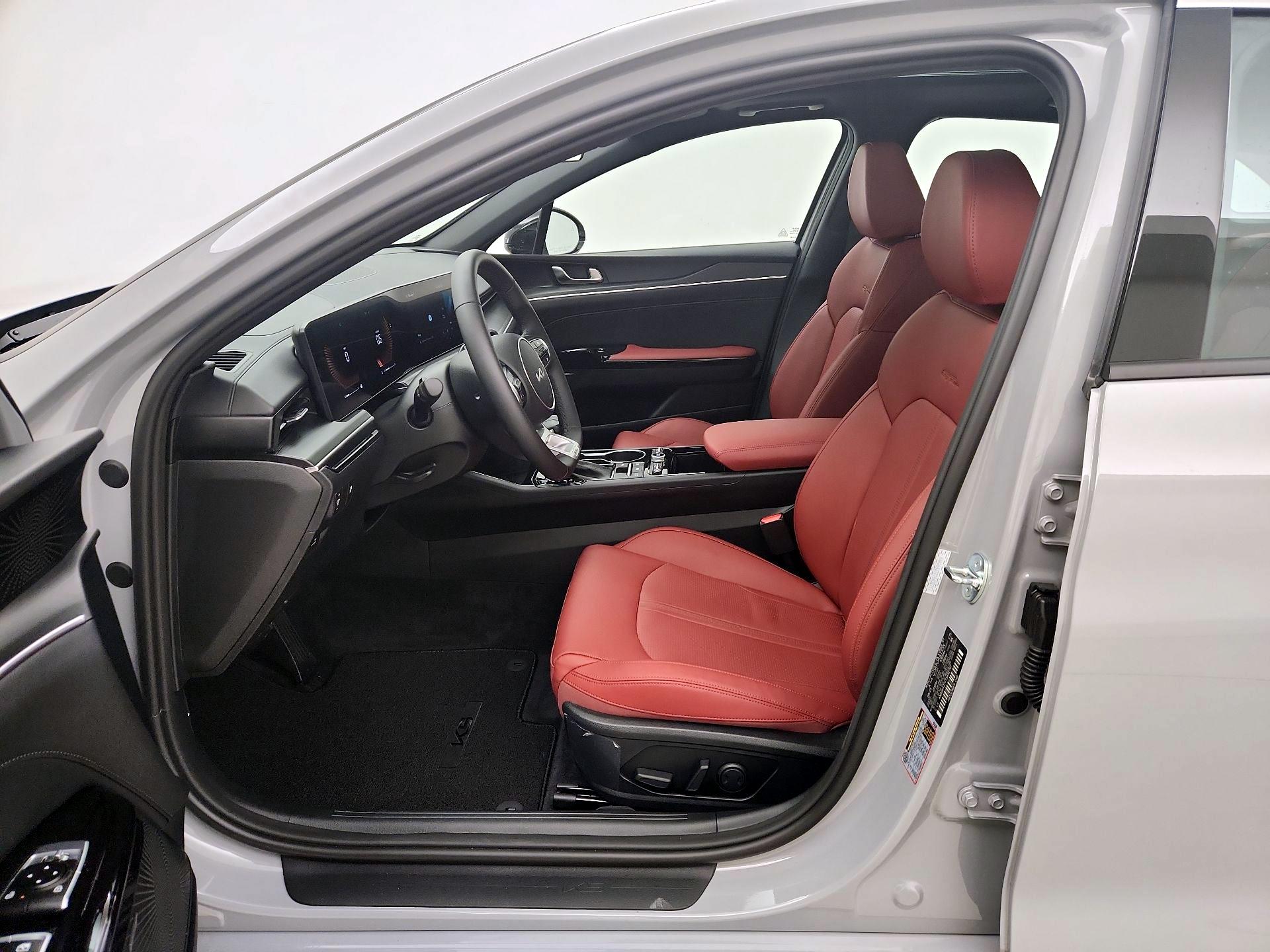 Thumbnail: 2026 Kia K5 - 11