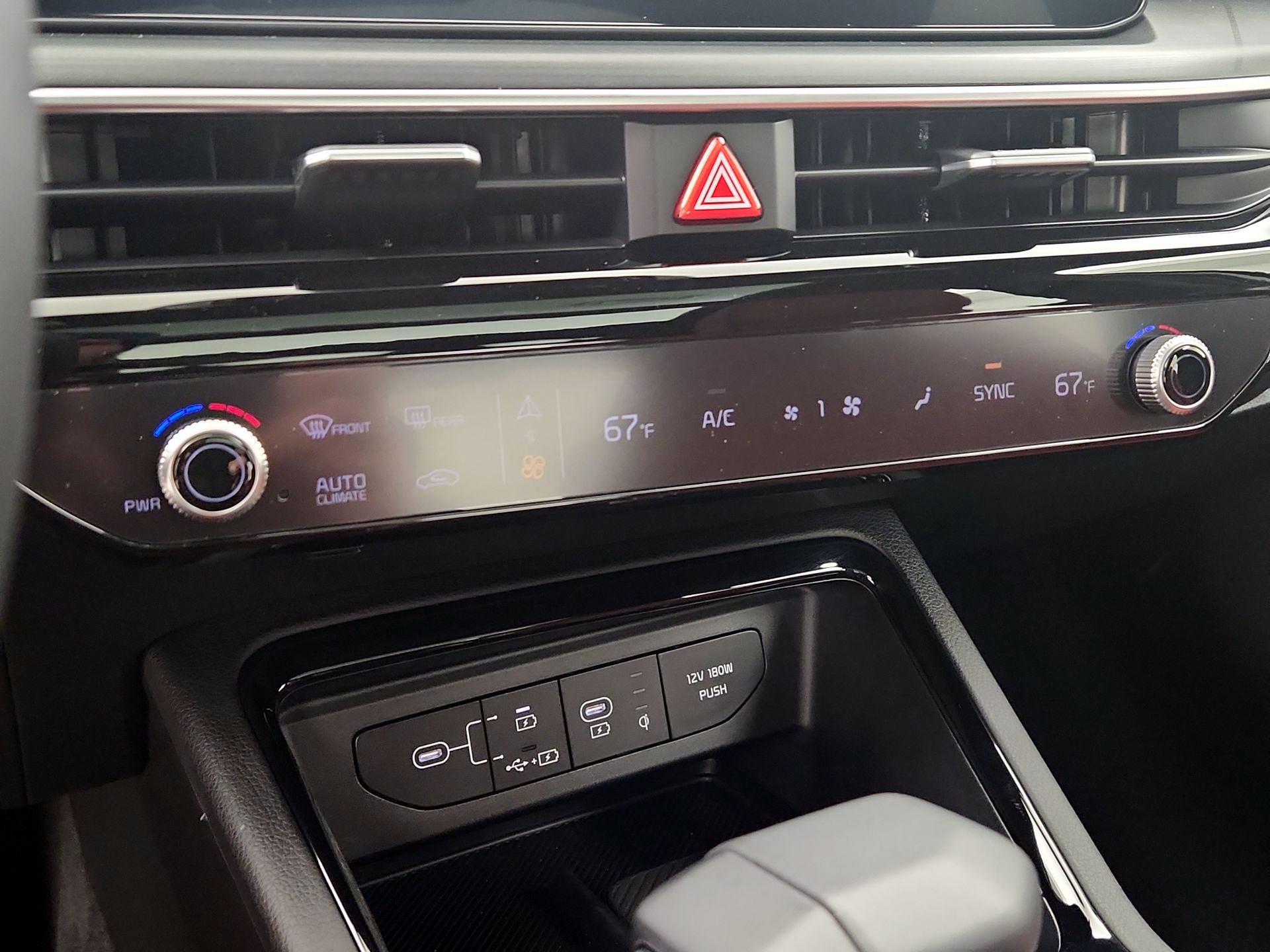 Thumbnail: 2026 Kia K5 - 17