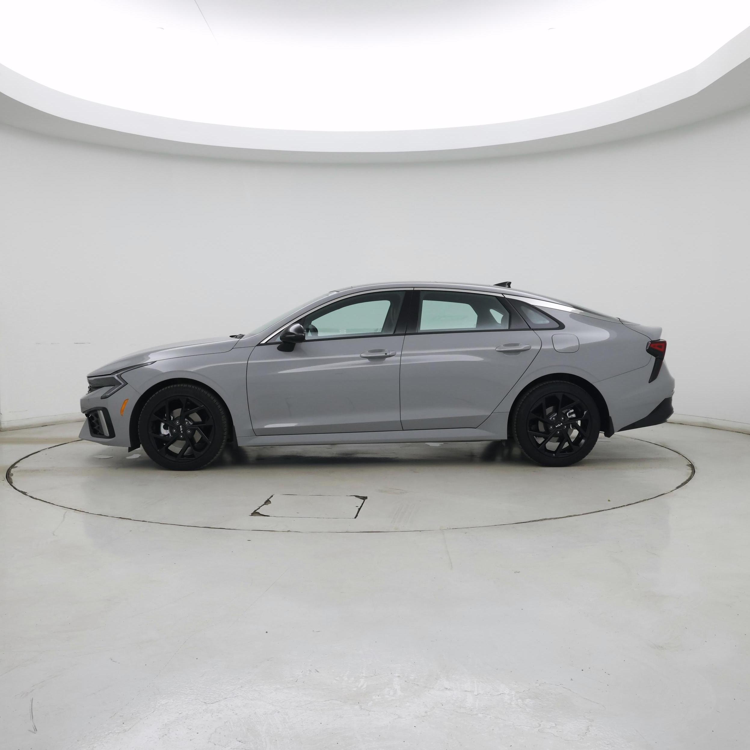 Thumbnail: 2026 Kia K5 - 3