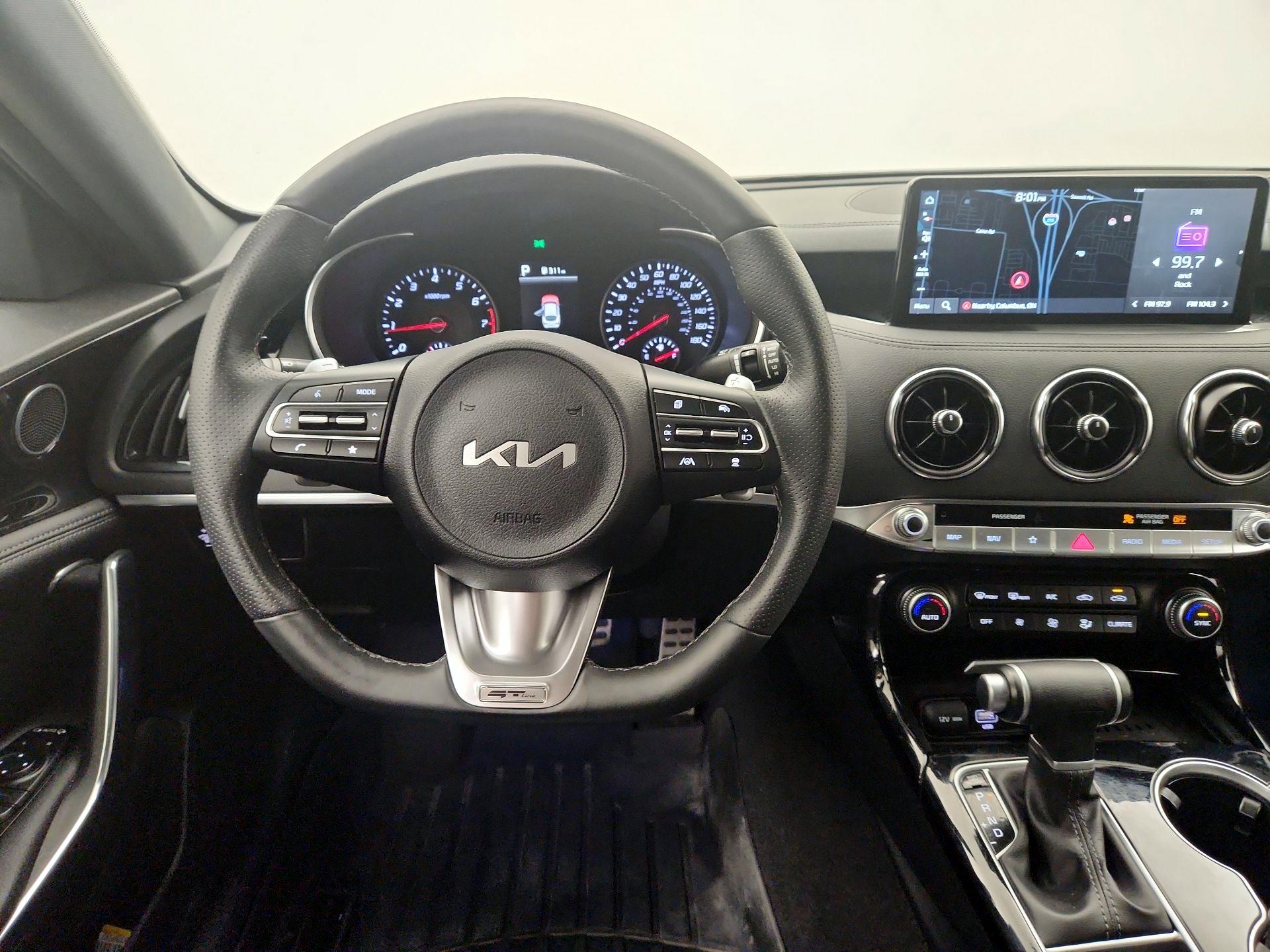 Thumbnail: 2023 Kia Stinger - 10