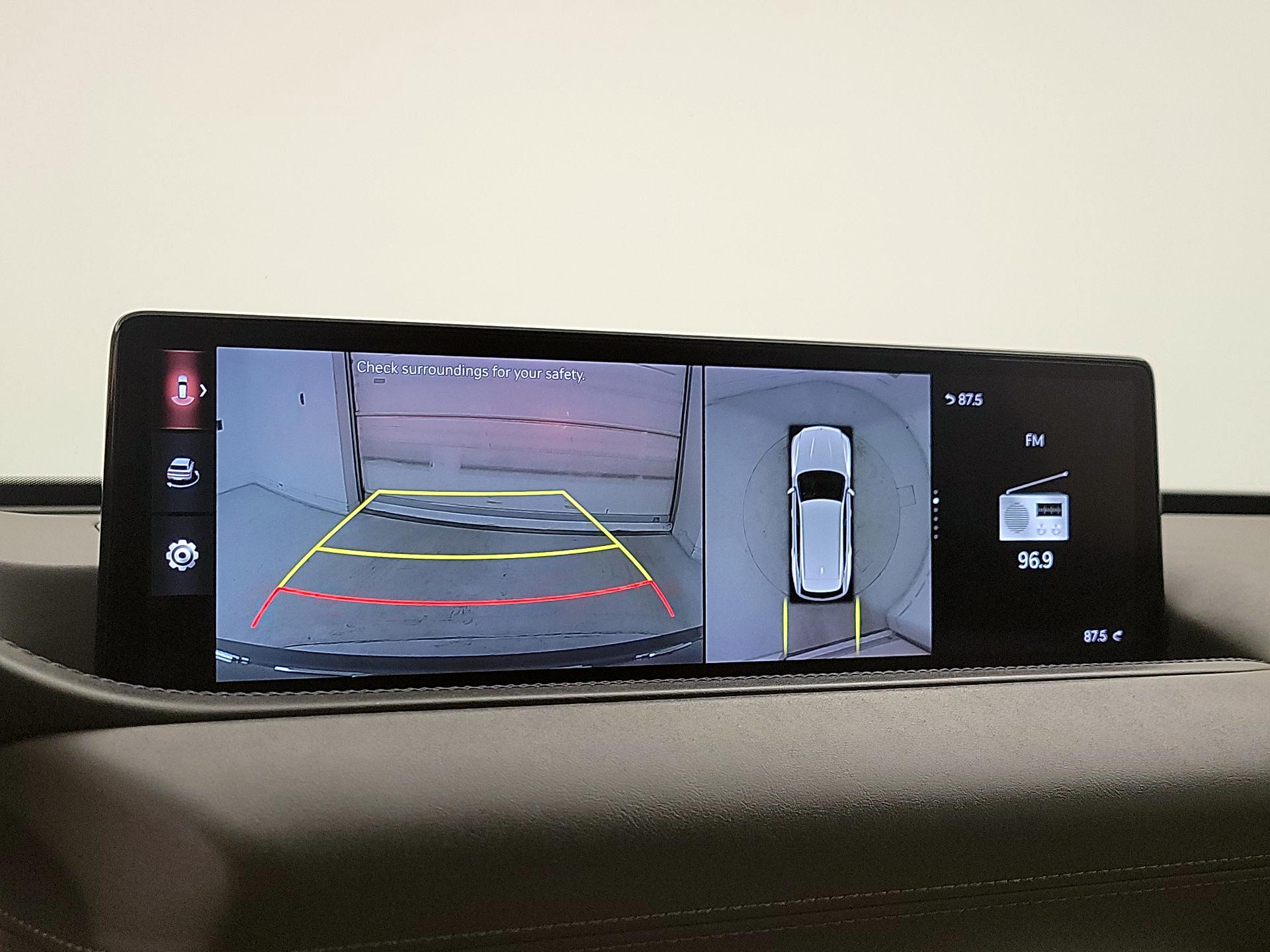 Thumbnail: 2021 Genesis GV80 - 15