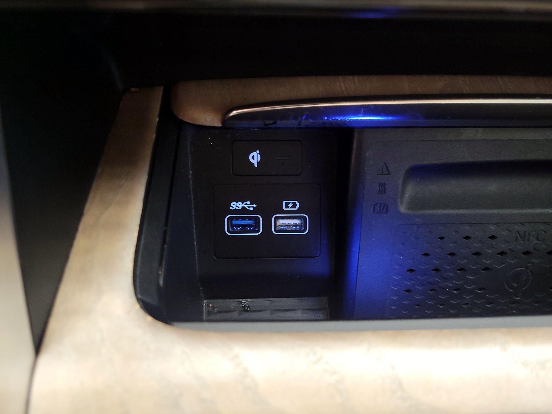 Thumbnail: 2021 Genesis GV80 - 19