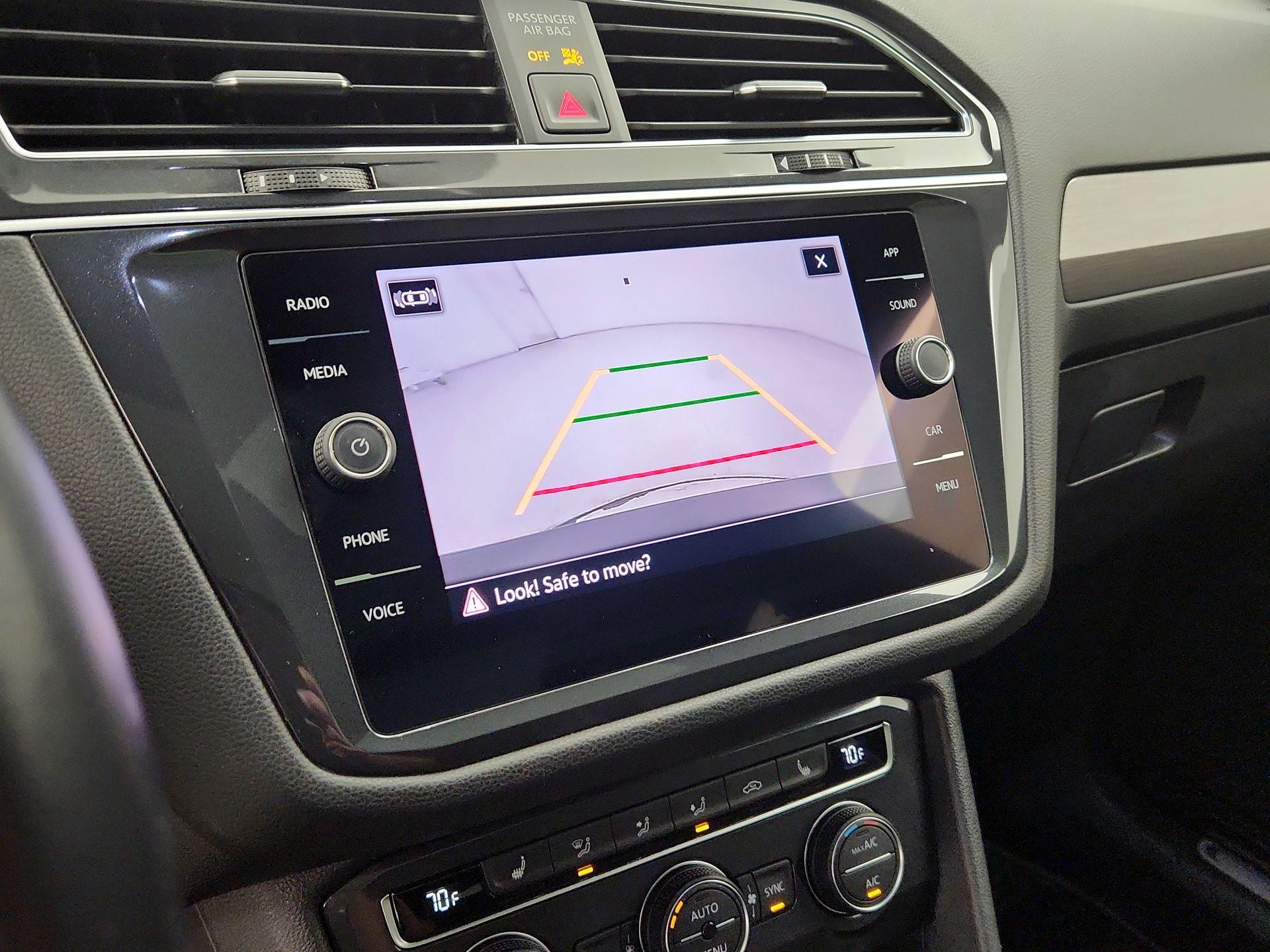 Thumbnail: 2021 Volkswagen Tiguan - 14