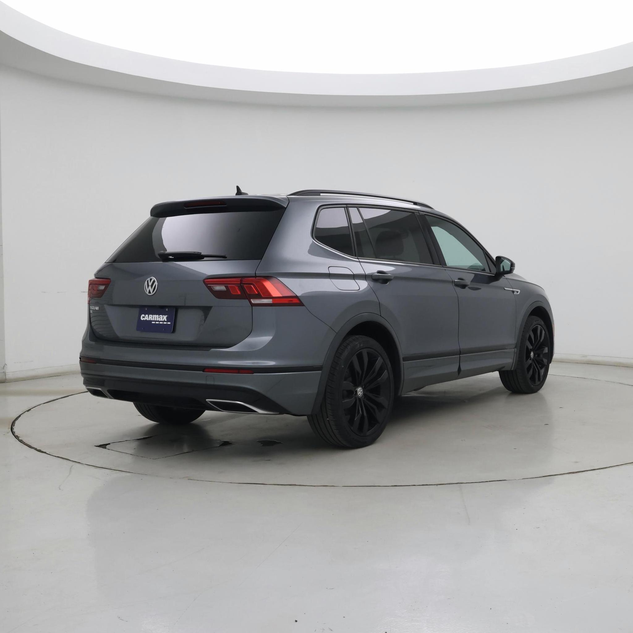 Thumbnail: 2021 Volkswagen Tiguan - 8