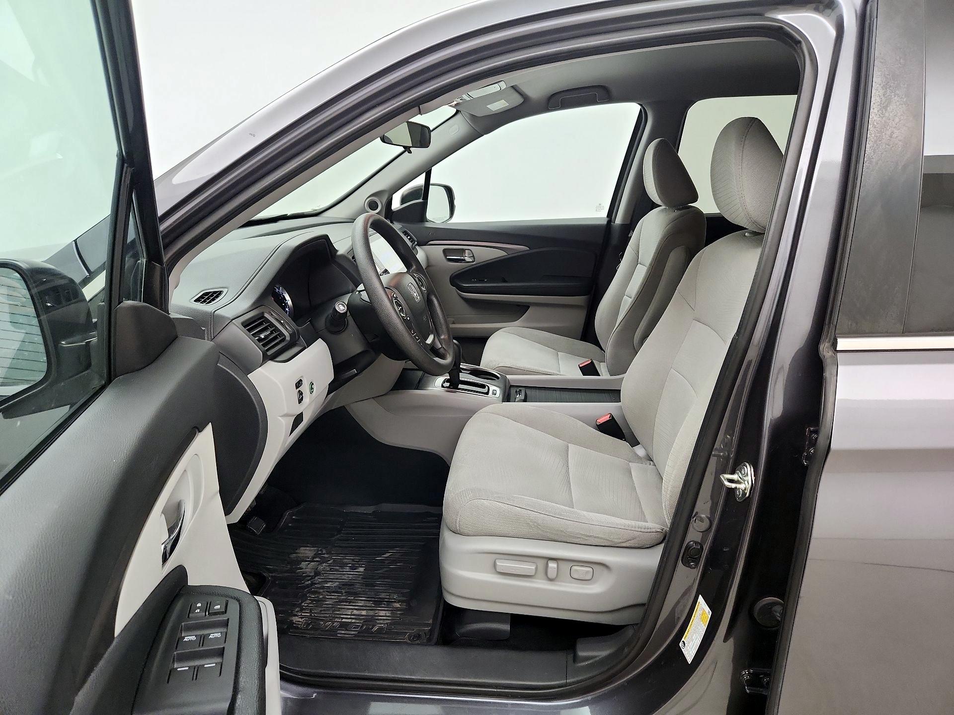 Thumbnail: 2018 Honda Pilot - 11