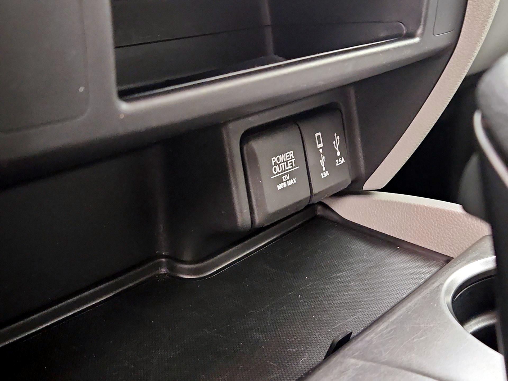 Thumbnail: 2018 Honda Pilot - 18