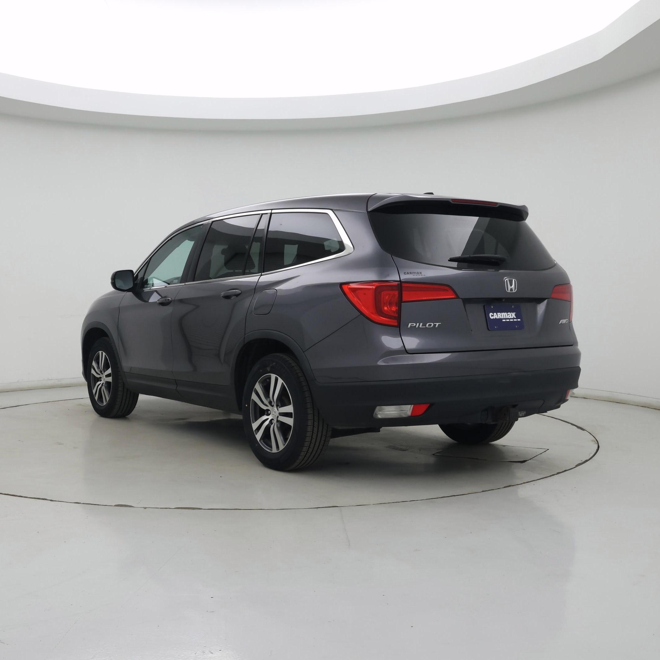 Thumbnail: 2018 Honda Pilot - 2