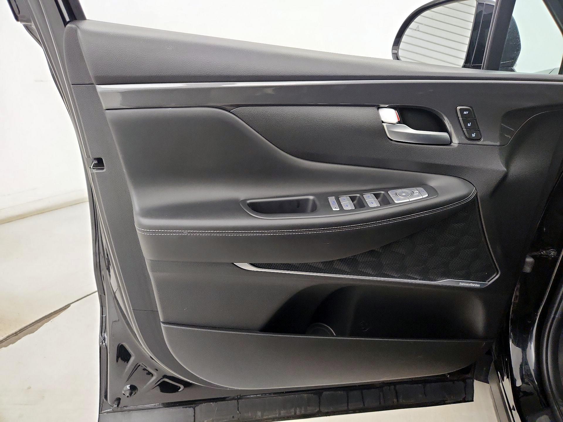Thumbnail: 2023 Hyundai Santa Fe - 12