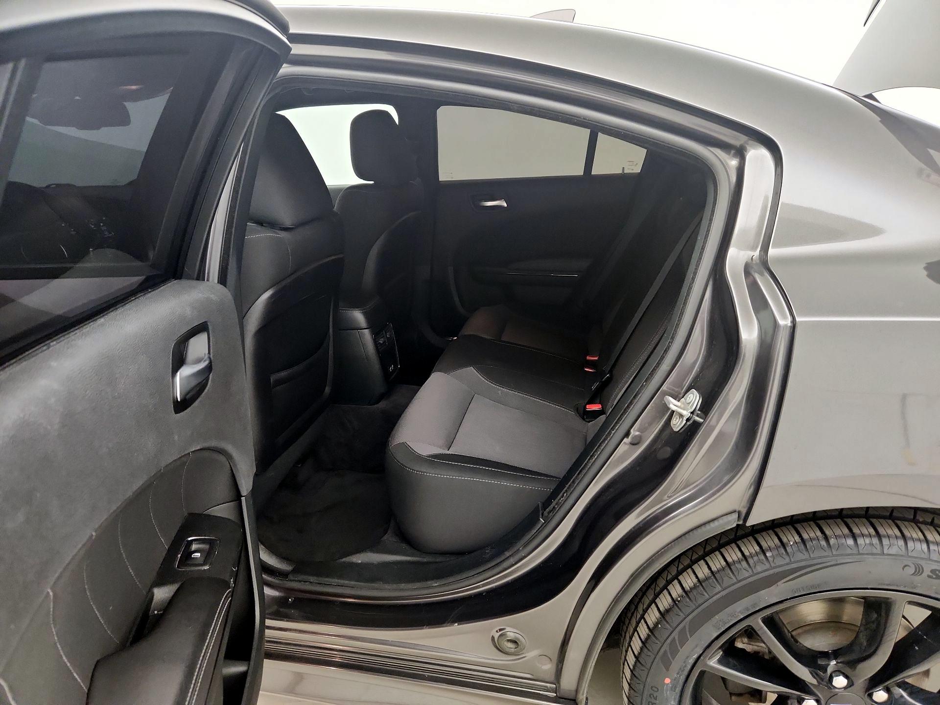 Thumbnail: 2018 Dodge Charger - 19