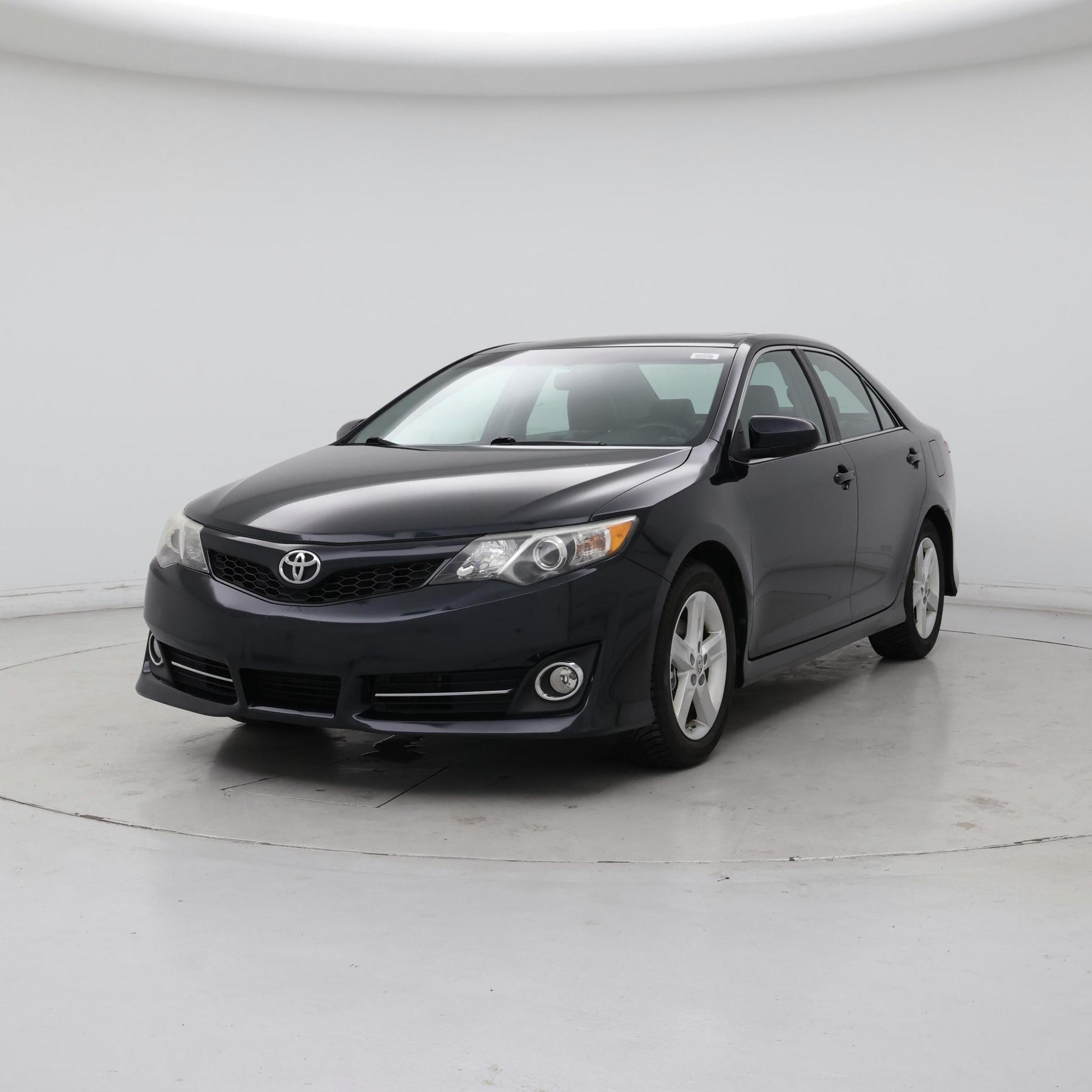 Thumbnail: 2014 Toyota Camry - 4
