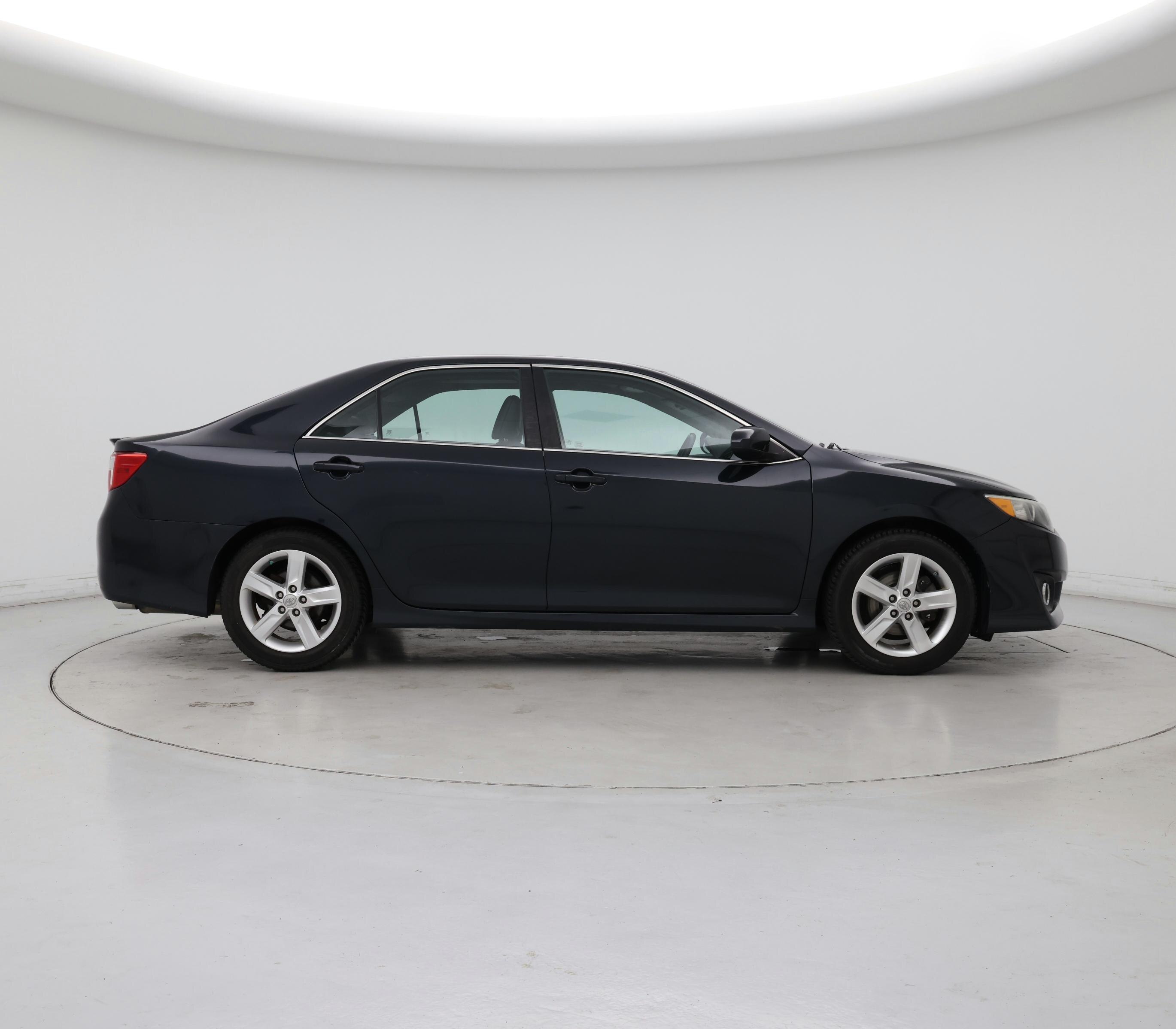 Thumbnail: 2014 Toyota Camry - 7
