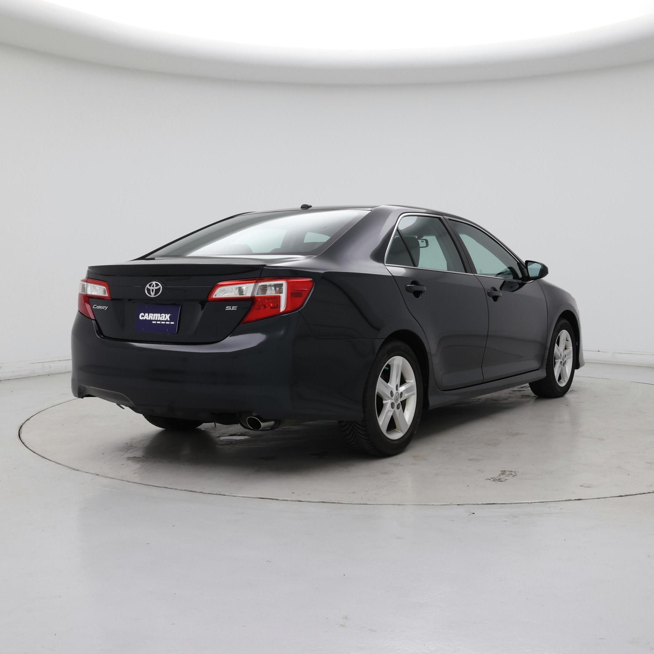 Thumbnail: 2014 Toyota Camry - 8