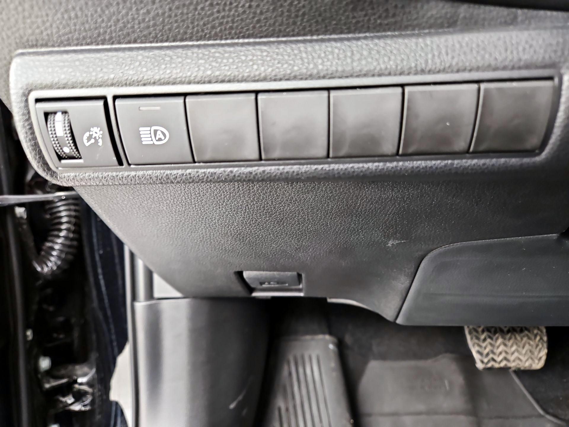 Thumbnail: 2026 Toyota Corolla - 13